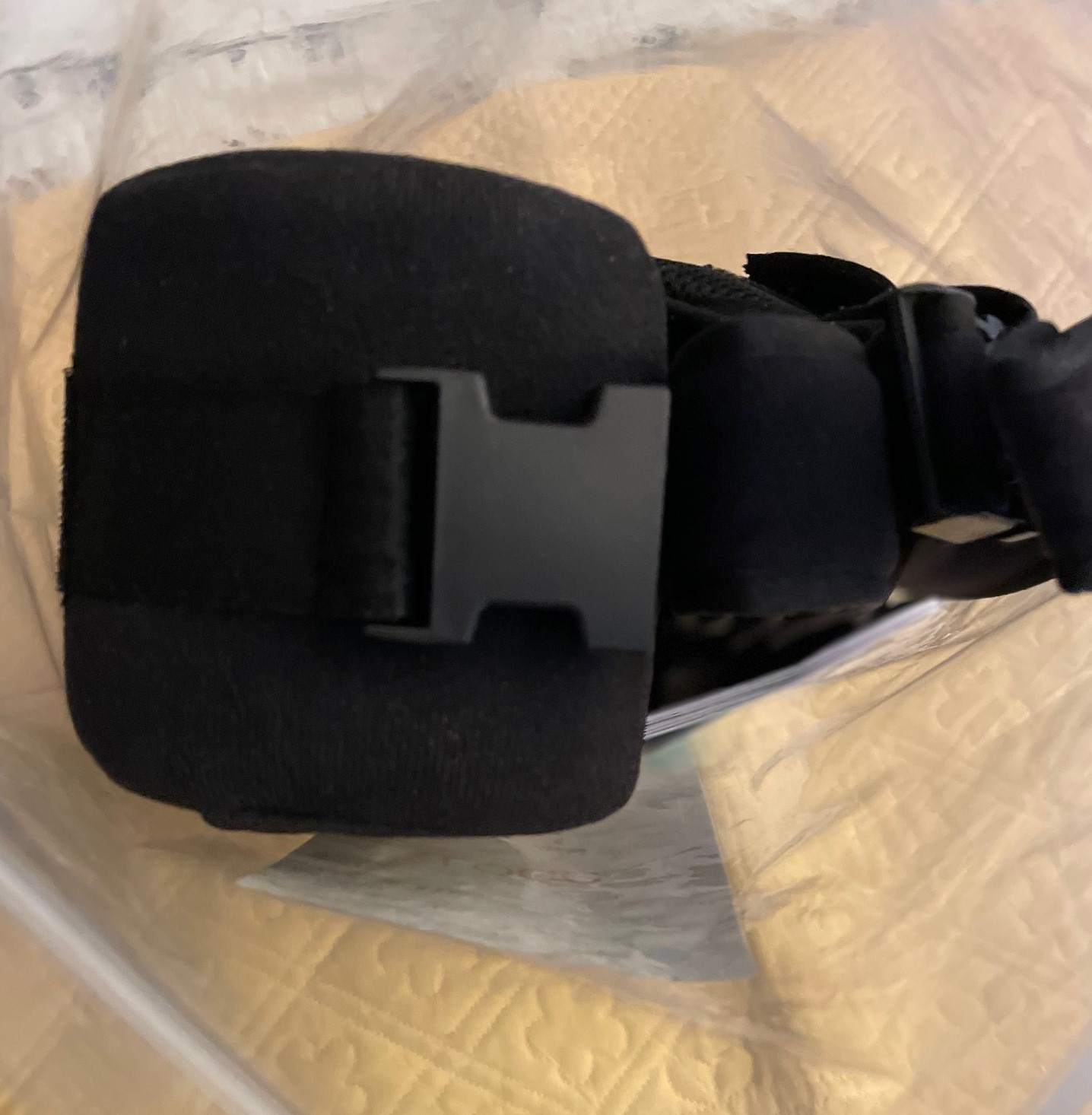 DJO Universal Shoulder Immobilizer Quick-Fit with Abduction Pillow for Both Arms