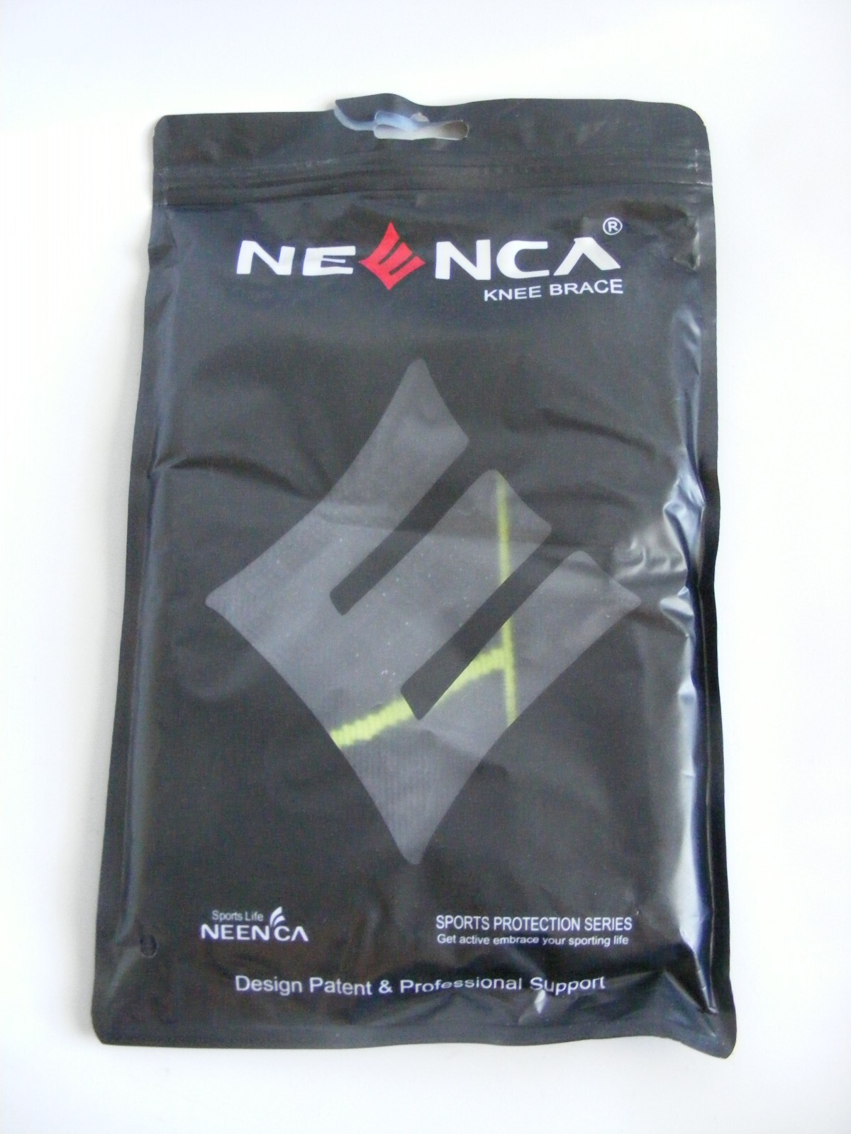 Neenca Knee Brace Sleeve Professional Extra Large Black Yellow 86% Nylon