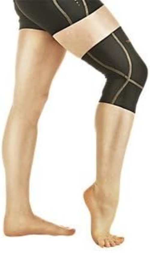 Tommie Copper Performance Compression Knee Sleeves – Black/Medium