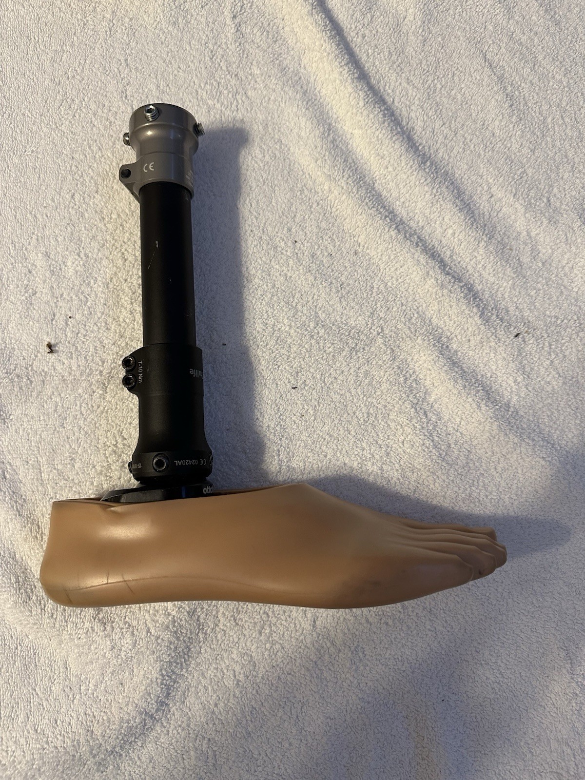 Trulife Prosthetic Right Leg, Bellow Knee, With Ottobock Foot 2C12-R25/4N
