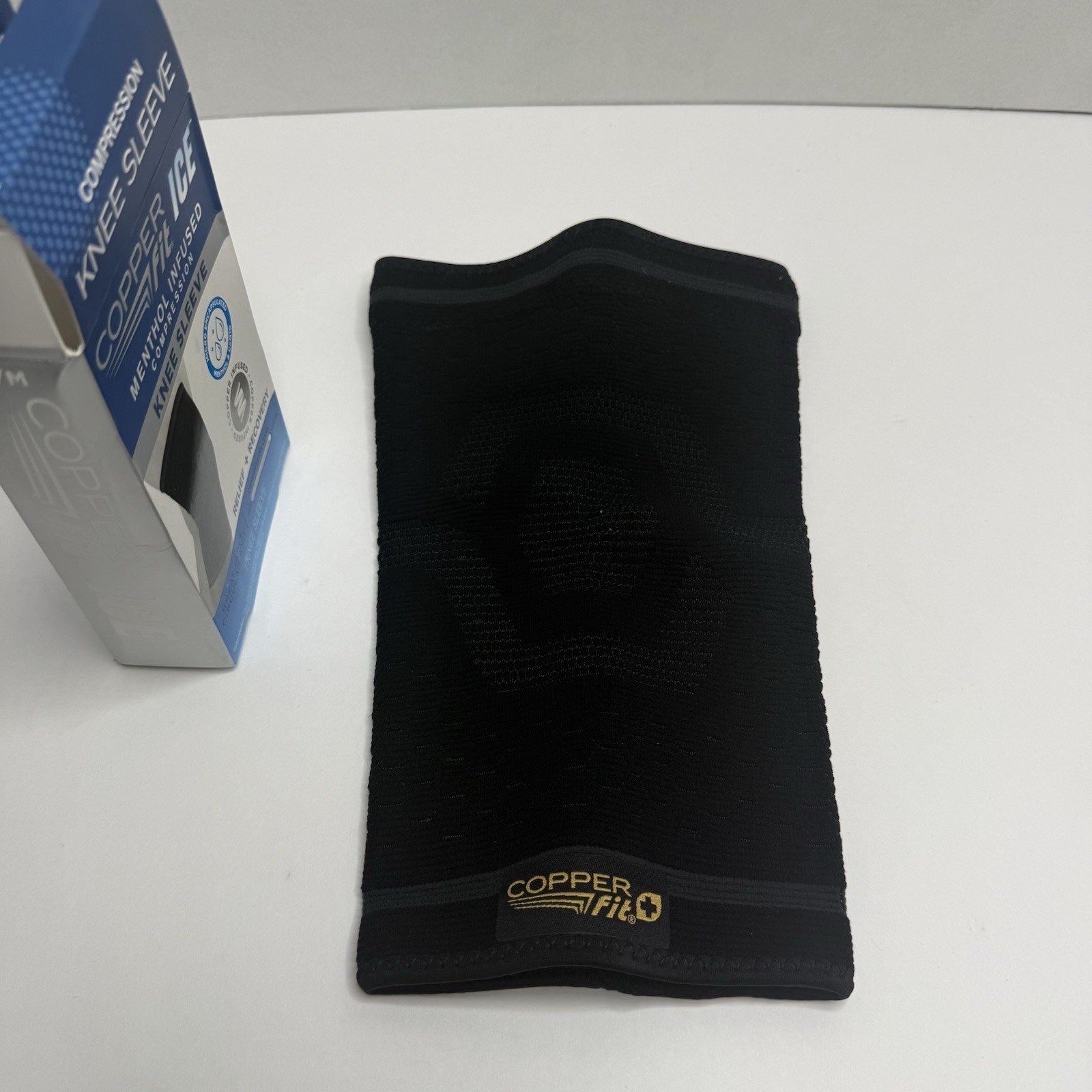 Copper Fit ICE Menthol Infused Compression Knee Sleeve S/M Black NEW