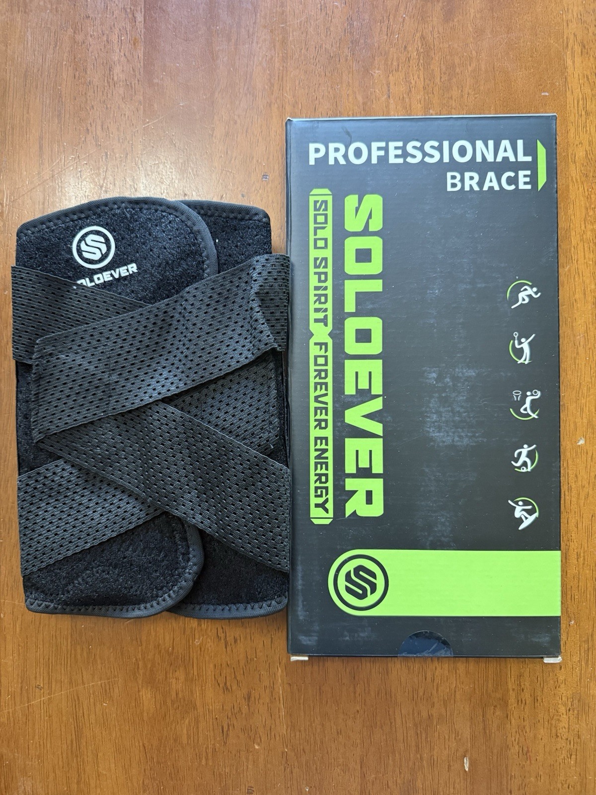 Soloever Black Medium Professional Sport Knee Brace for Men/woman New
