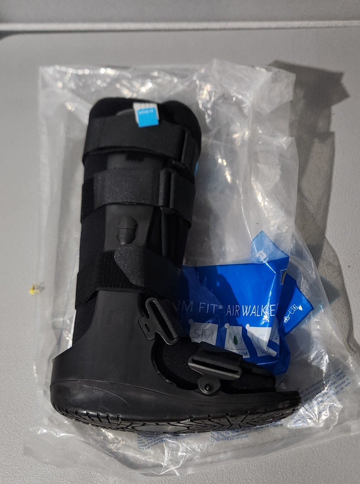 Ossur Formfit Equalizer Air Walker Boot, Medium, A-W0600BLK