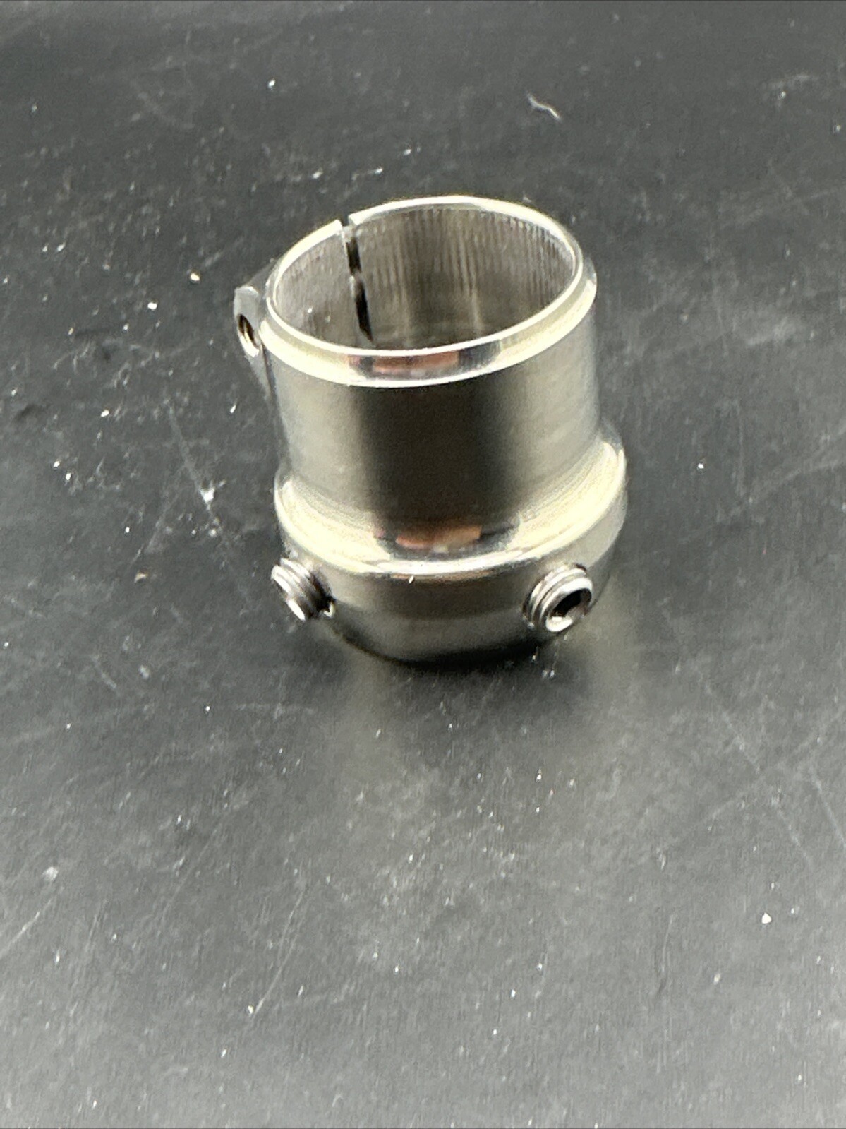 APC Short 30mm Diameter Prosthetic Tube Clamp. Titanium, TI-100C-SH.