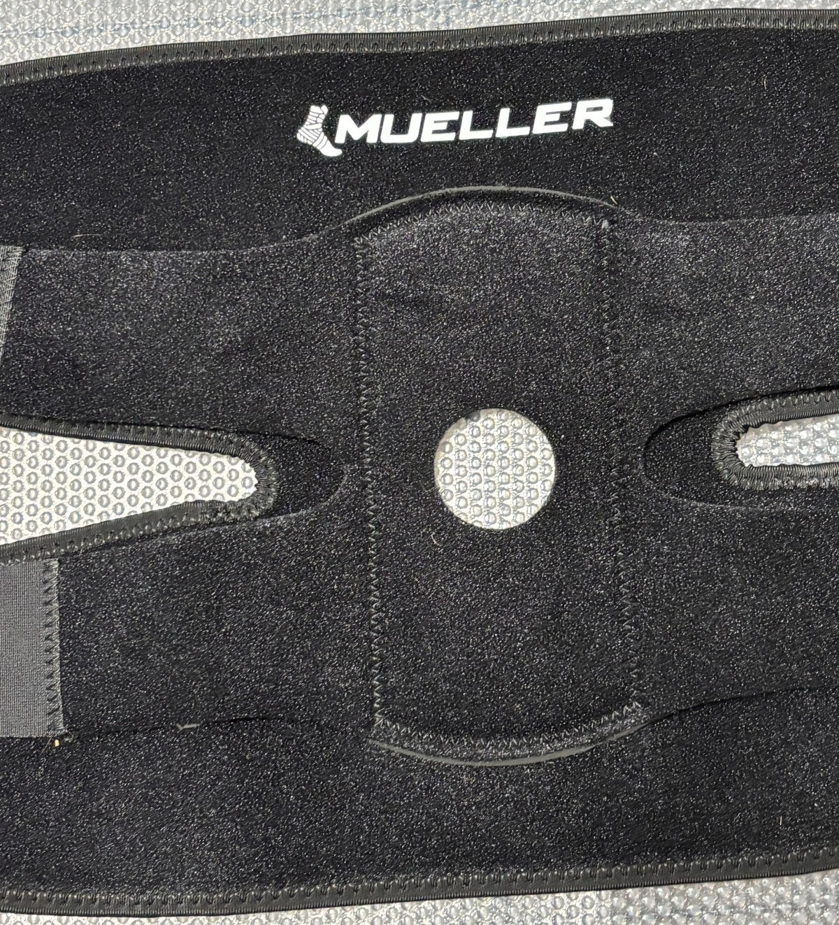 Mueller Knee Support Adjustable Black Compression Brace One Size Fits Most OSFM