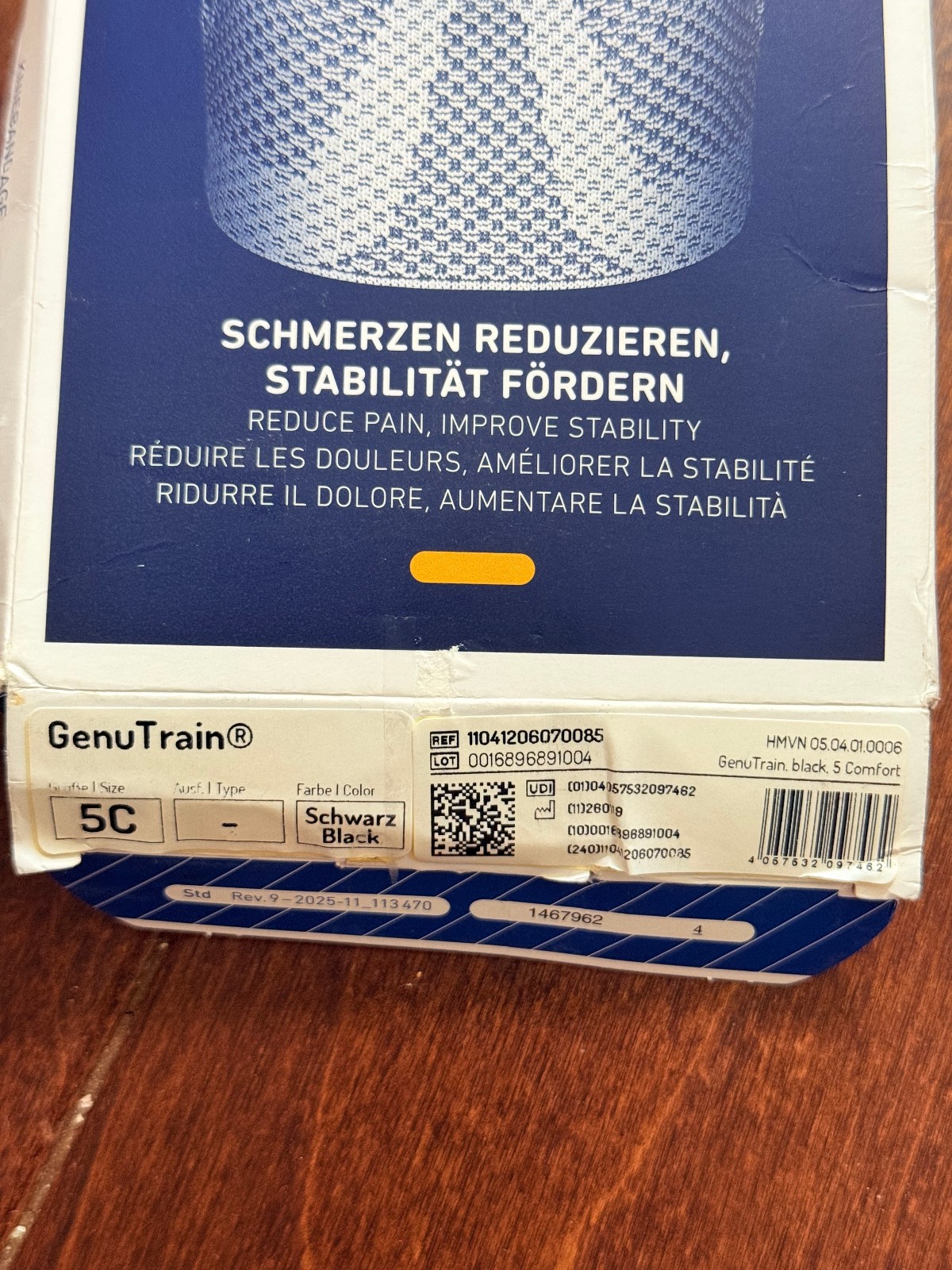 Bauerfeind GenuTrain Knee Support – Size 5 C- BLACK – Open Box- Ugly Box