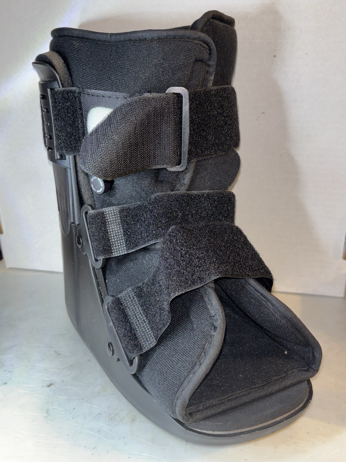 Jewlri Air Walking Boot Fracture Boot Short Walker Protection Boot Size M