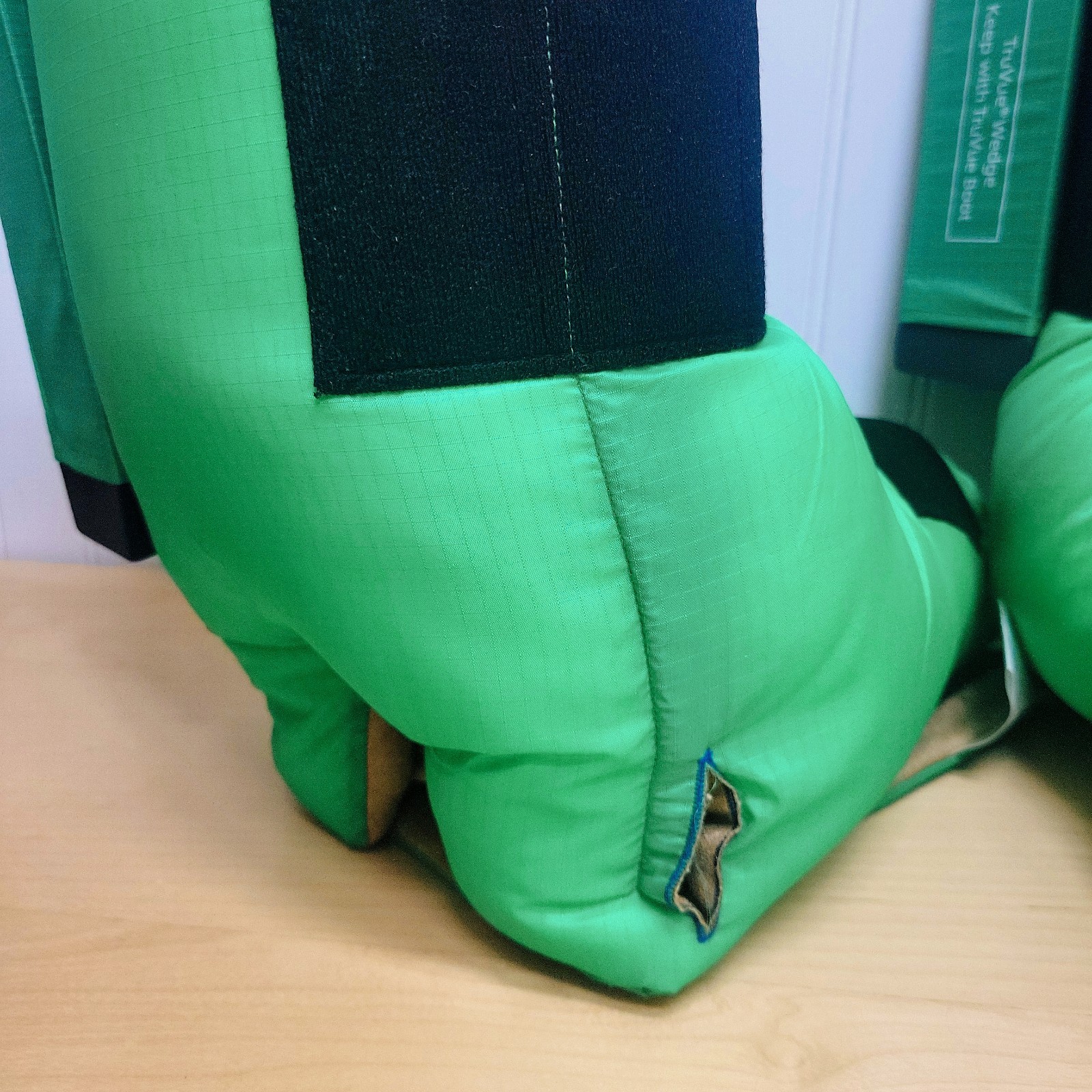 (2) Heel Protector Boot Ehob TruVue Lite Standard Green W/ Two Wedges, Boots