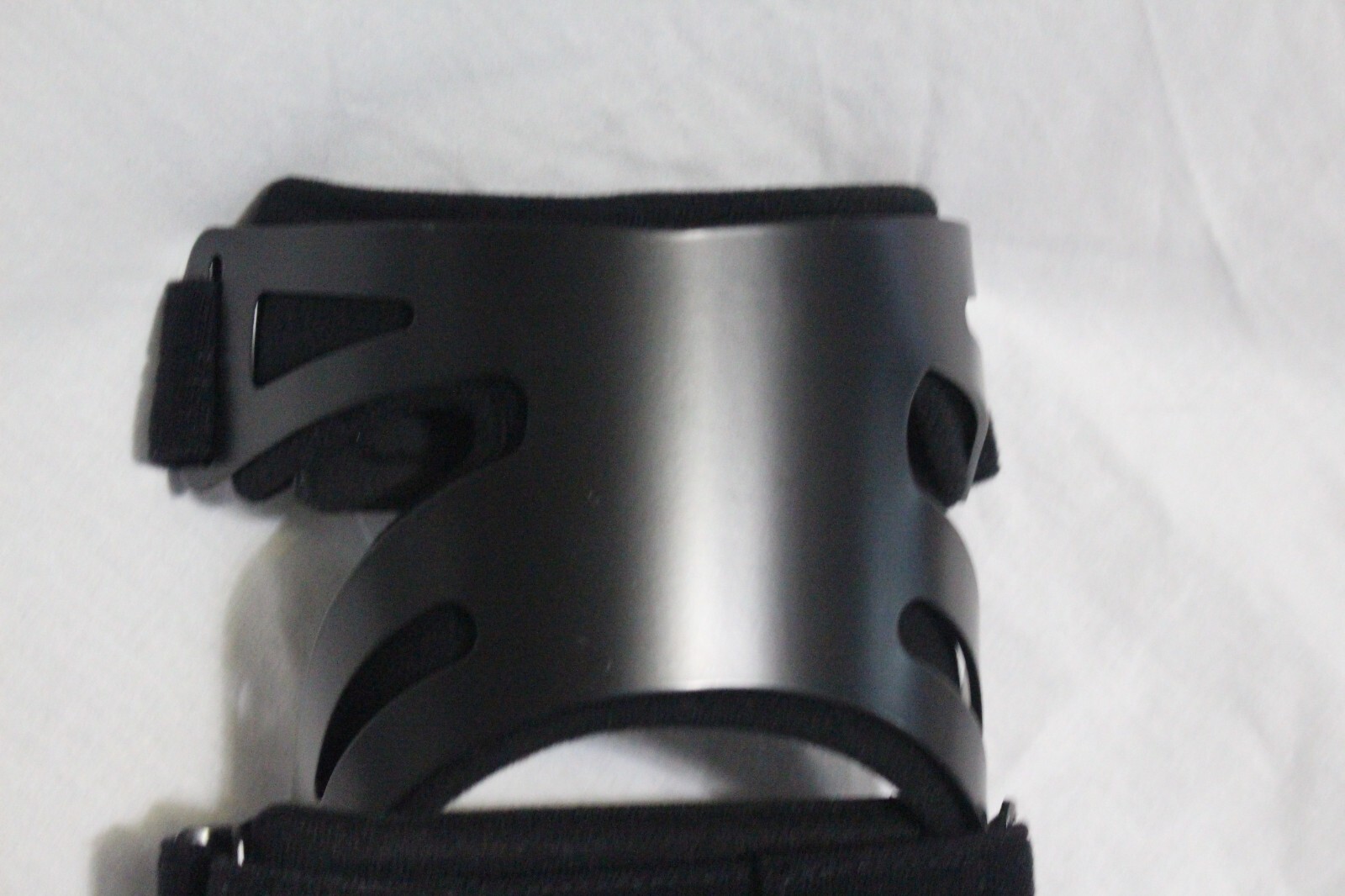 NEW Advanced Ortho Hinged ROM Sports Knee Brace for ACL 855 L Medium NIP