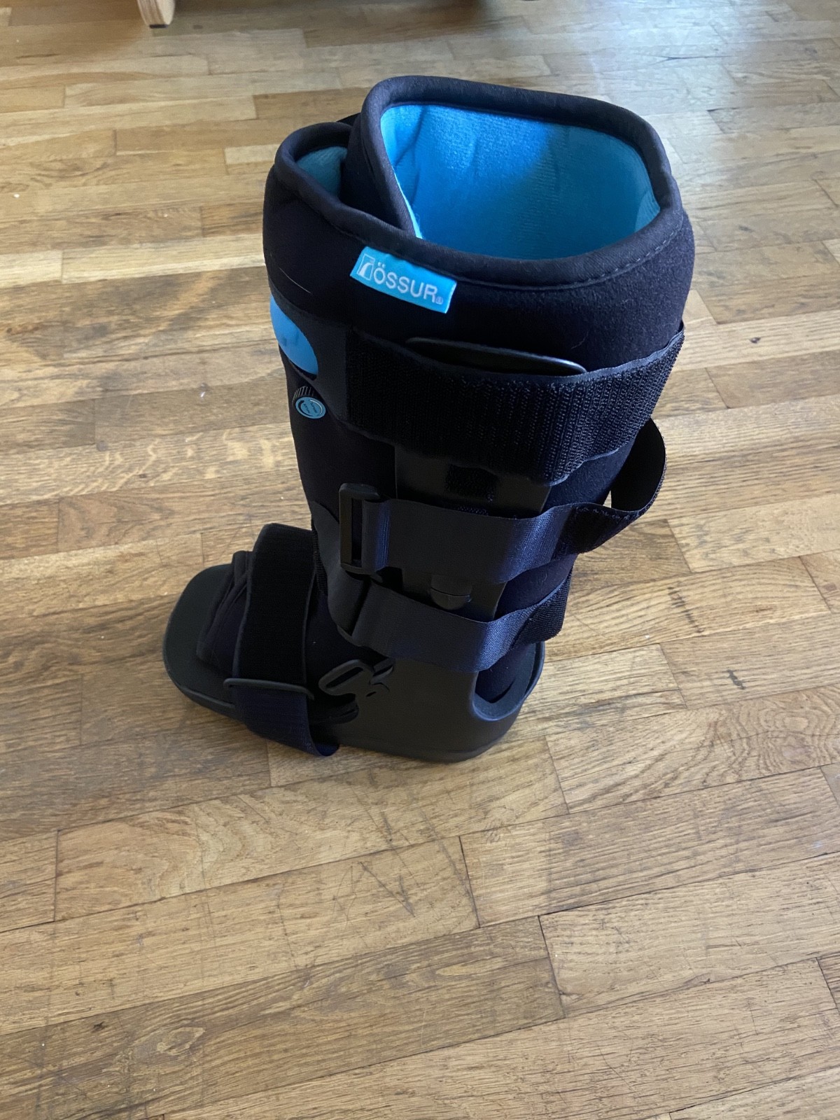 Ossur Form Fit Walking Boot. S NEW. Air Walker/Fracture Brace. High Quality!