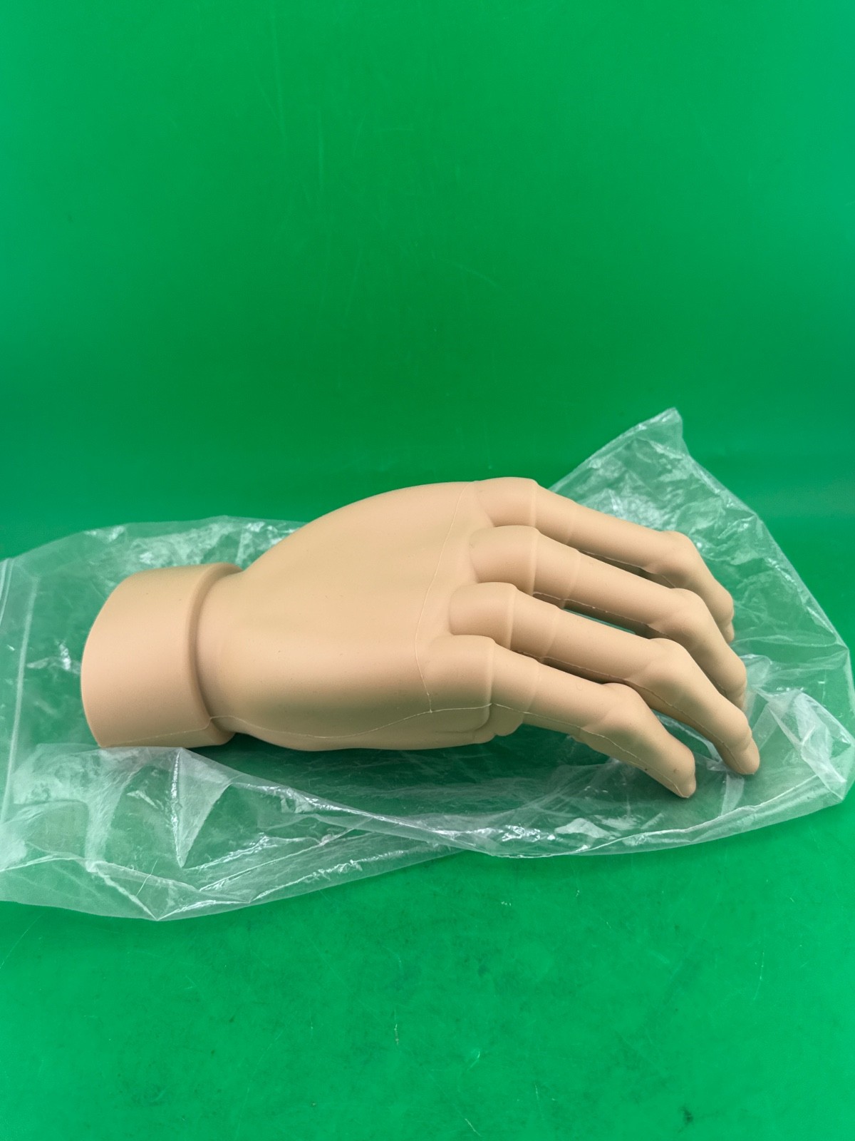 Ilimb Ossur touch bionics right prosthetic hand cover or glove. Size medium. New