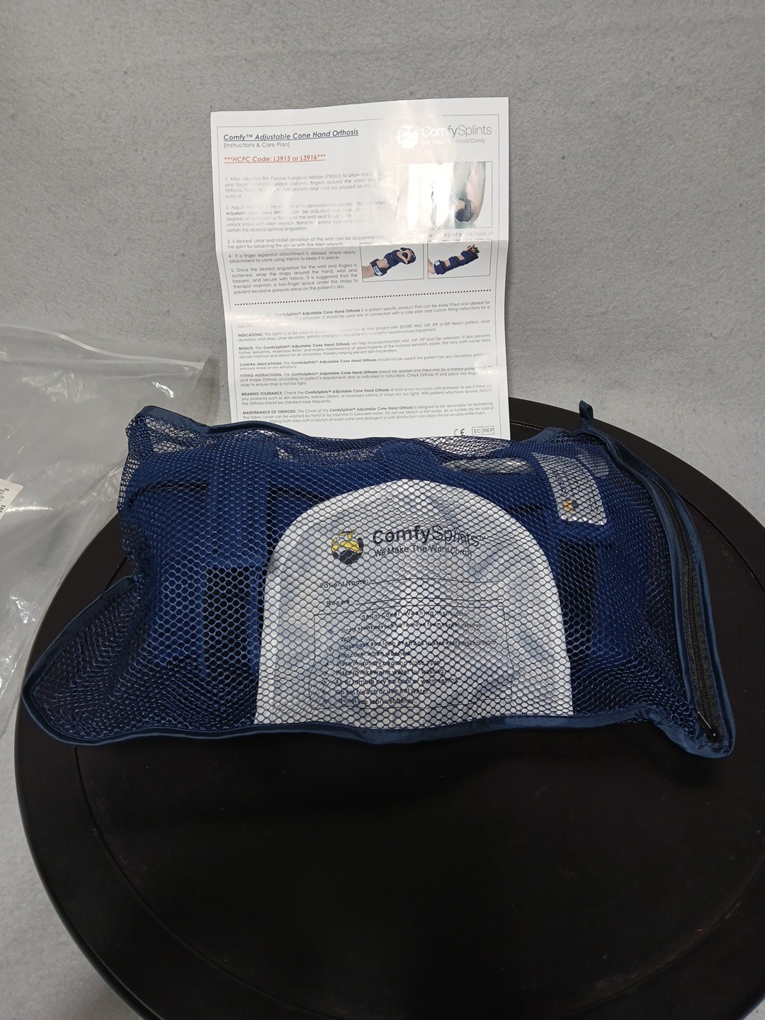 ComfySplints™ Adjustable Cone Hand HCPC Code: L3915 or L3916 Blue with mesh bag