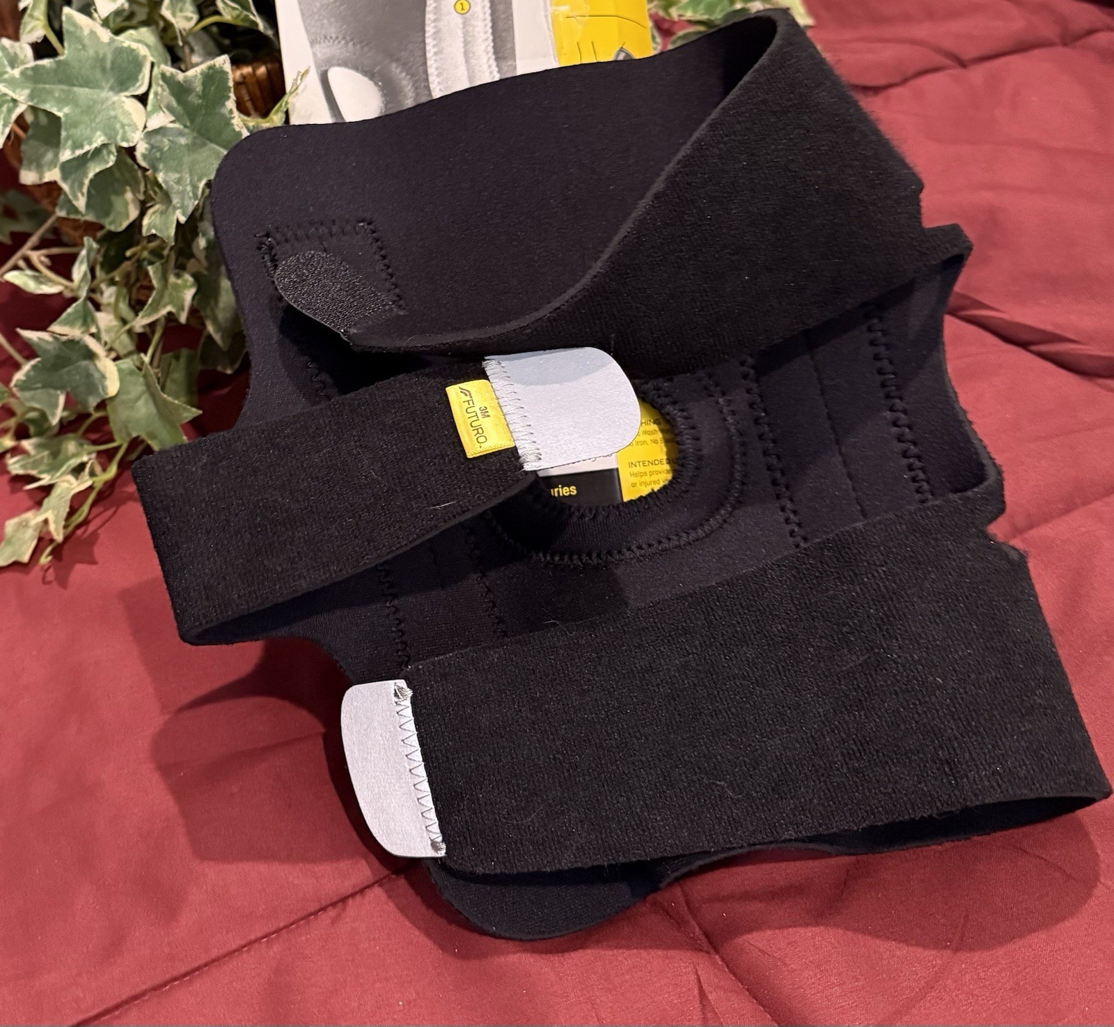 3M Futuro Knee Performance Support Brace Adjustable, Mod/High- Performance NEW