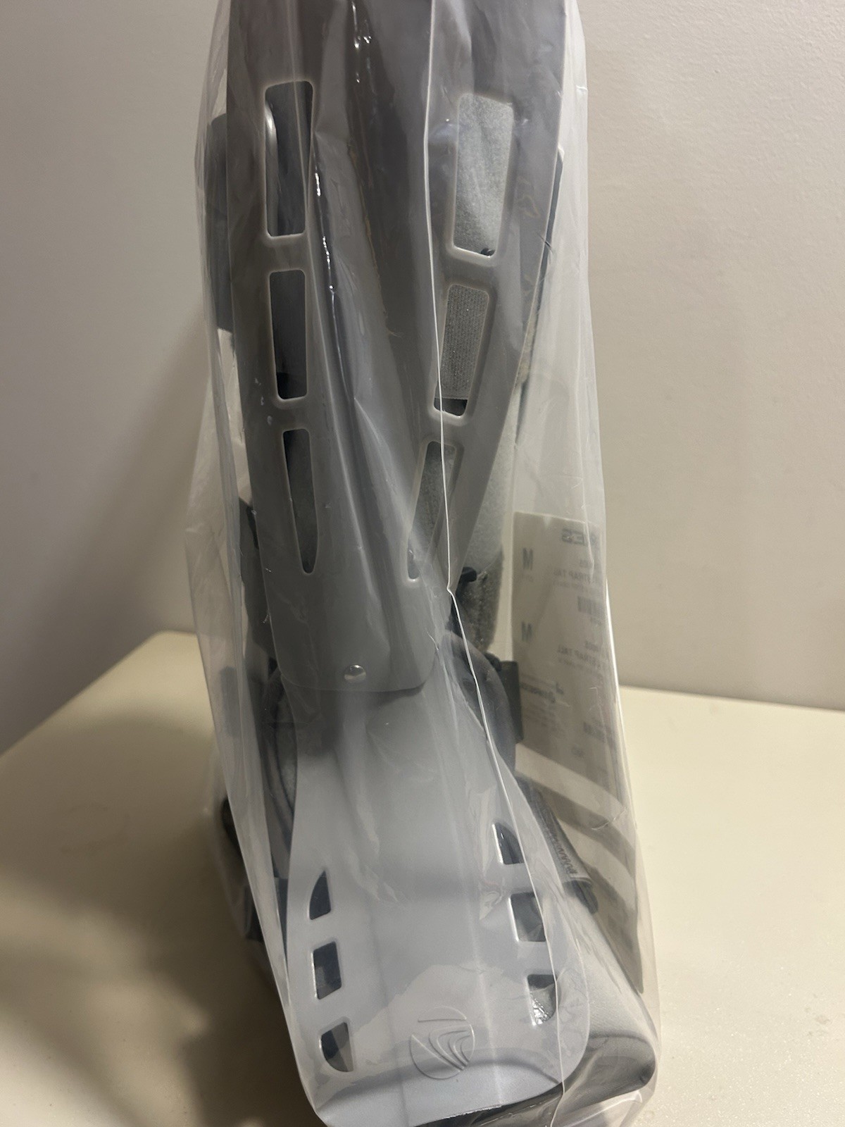 New Breg BL514005 Genesis 4 Strap Tall Walker Size Medium