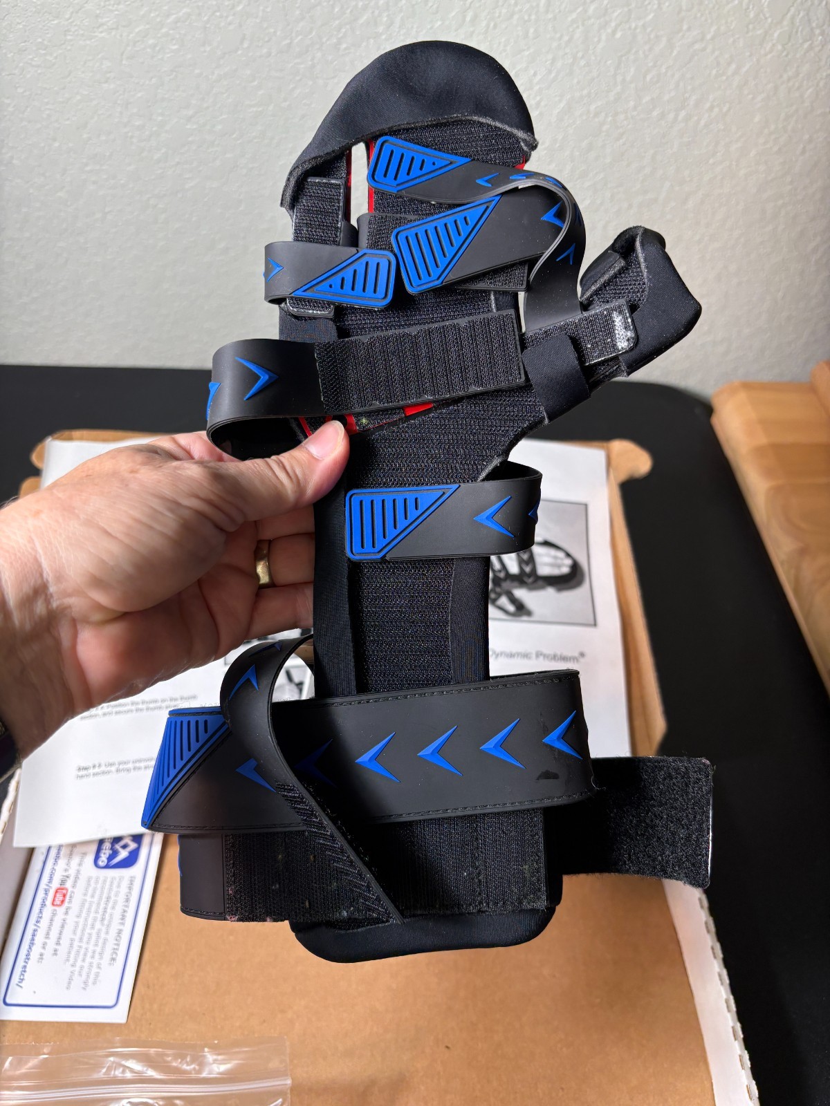 SeaboStretch Dynamic Resting Hand Splint NIB sz. M. R Hand