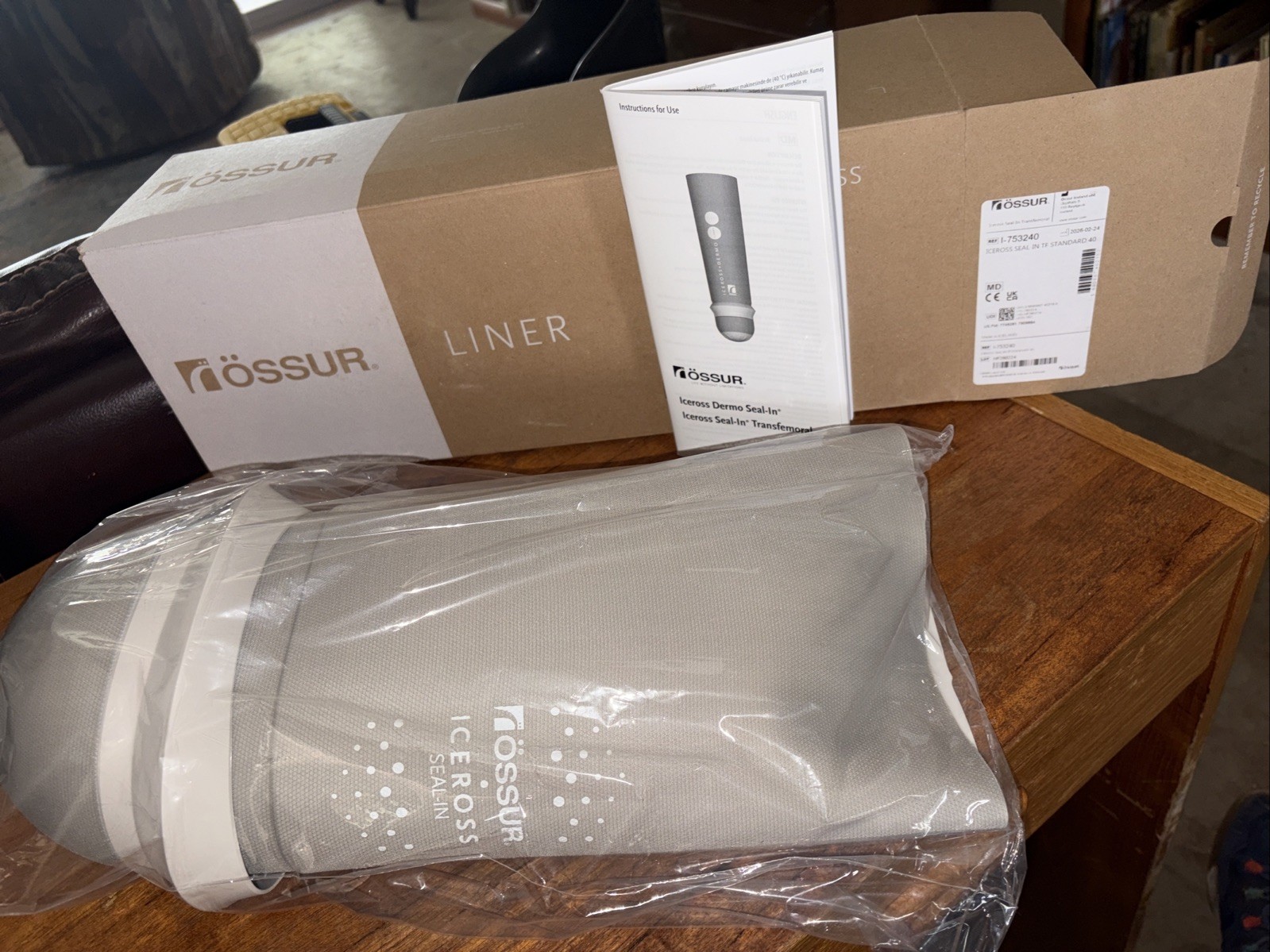 NEW Ossür Iceross Seal In Seal-In TF prosthetic AK liner, Standard 40, NEW