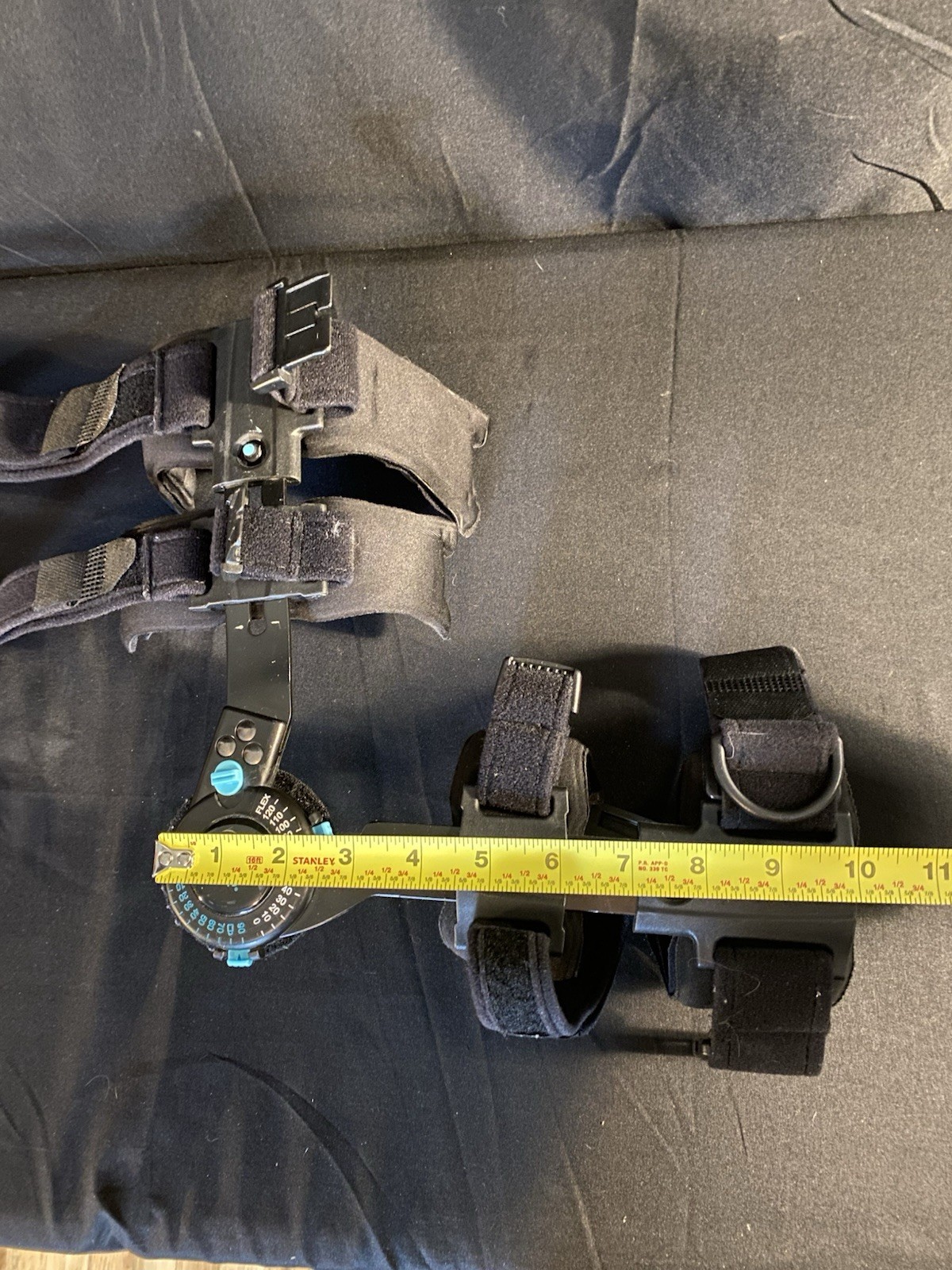 Vive Rom Adjustable Hinged Right Elbow Brace. Great Condition, No shoulder strap