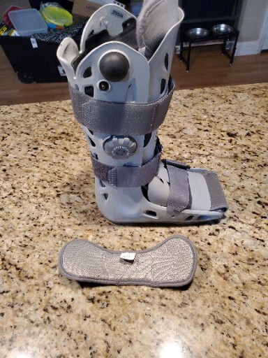 Aircast AirSelect Elite Walker Brace / Walking Boot medium