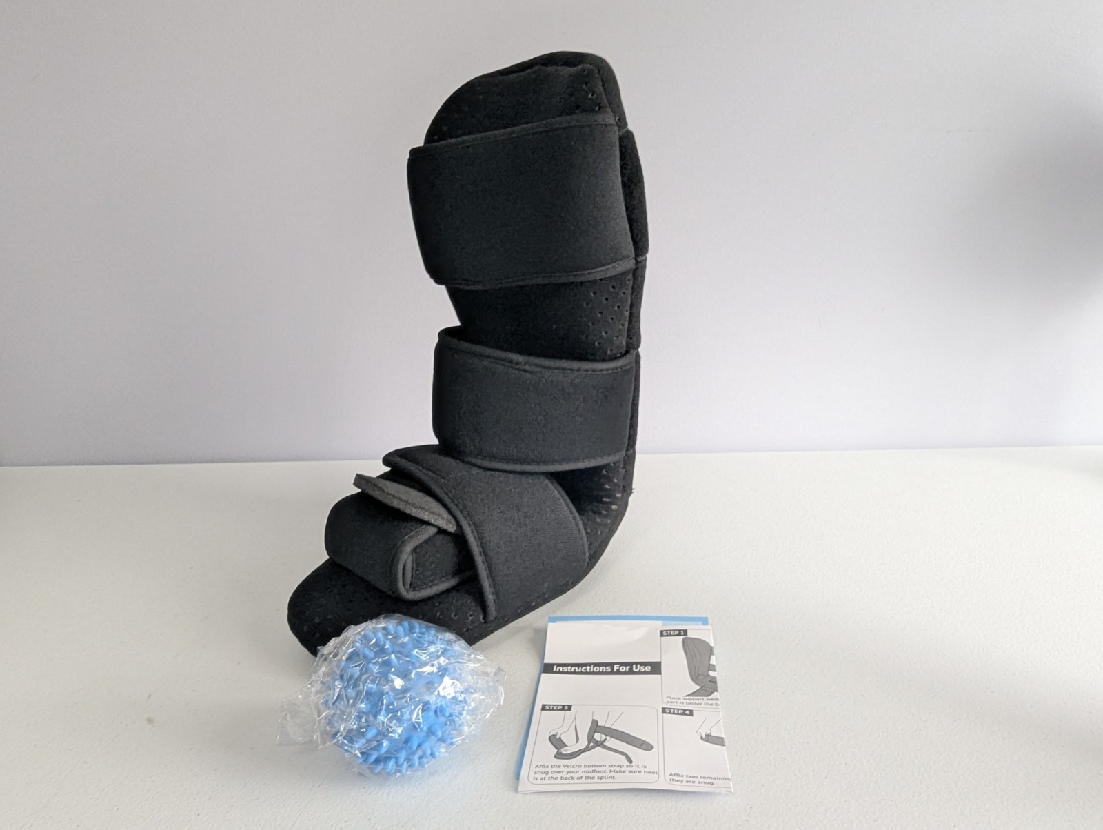 Z ATHLETICS Plantar Fasciitis Night Splint Size Small Adjustable Foot Boot Black