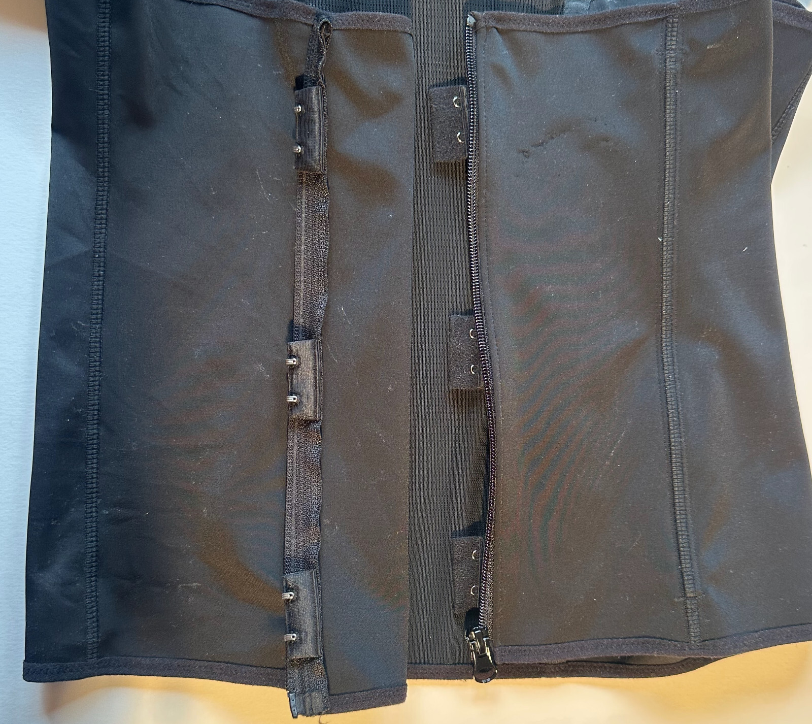 Women Back Braces Posture Corrector (XL). Pre-owned