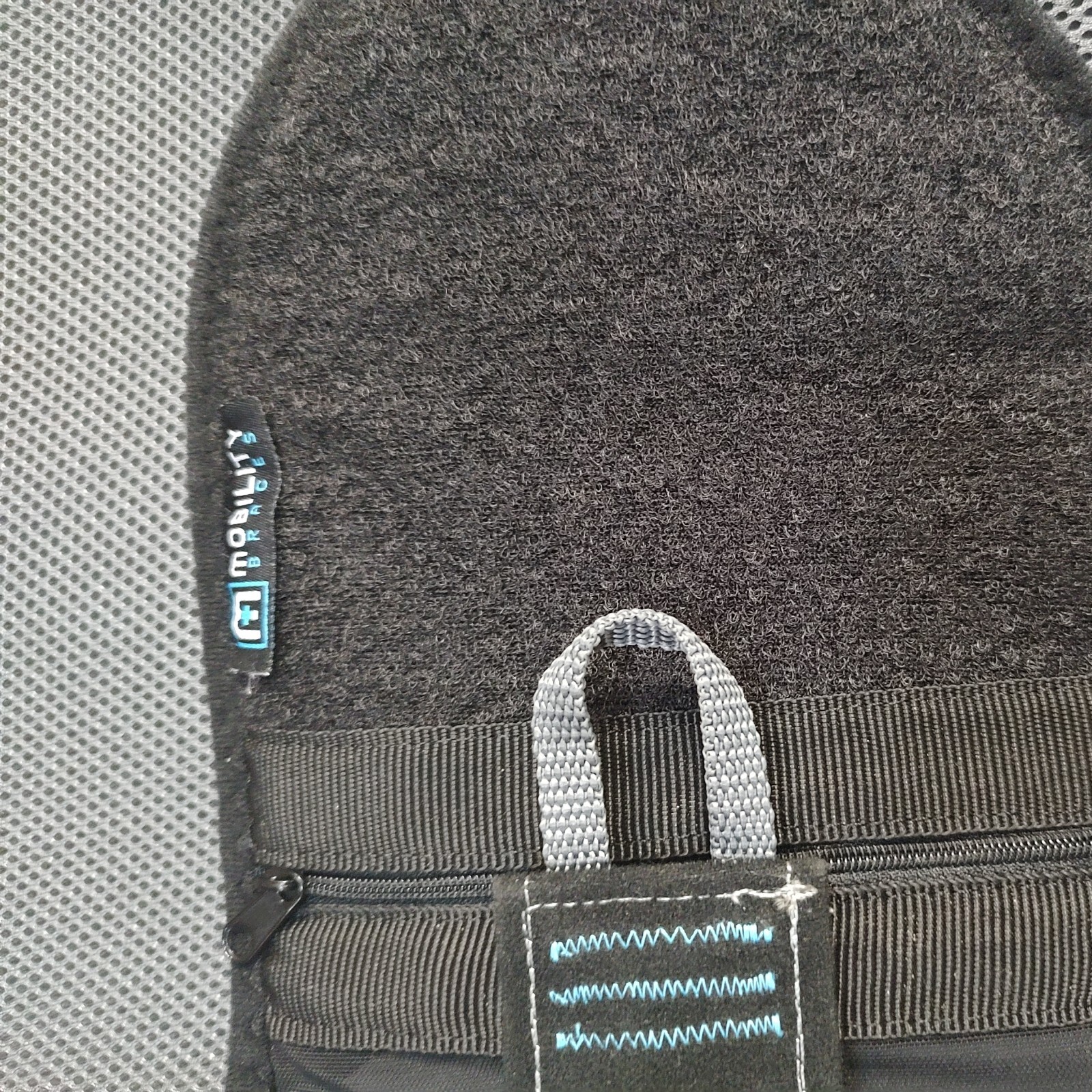 NEW MOBILITY BRACE READY BACK *SMALL*