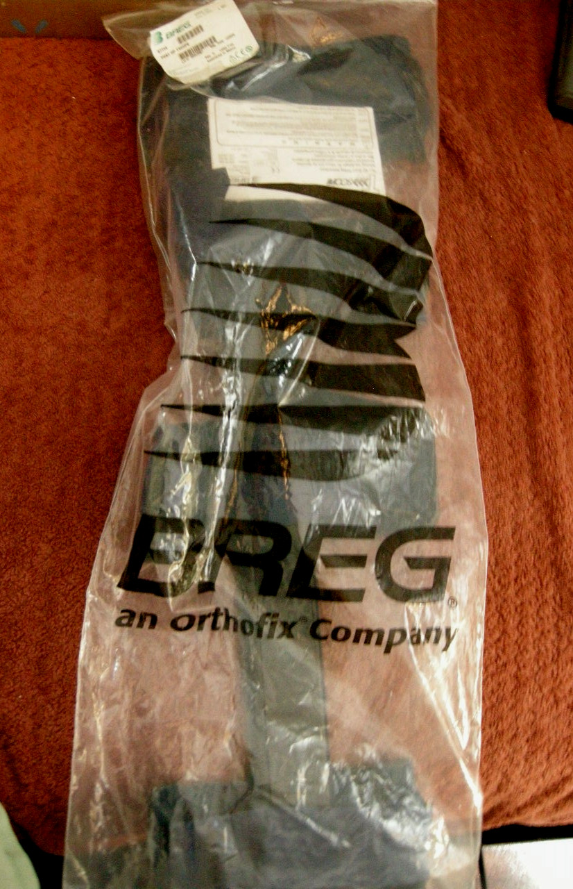 BREG Post Op T Scope MEDIUM Hinged Knee Brace Universal Standard Adj 07714 *NEW