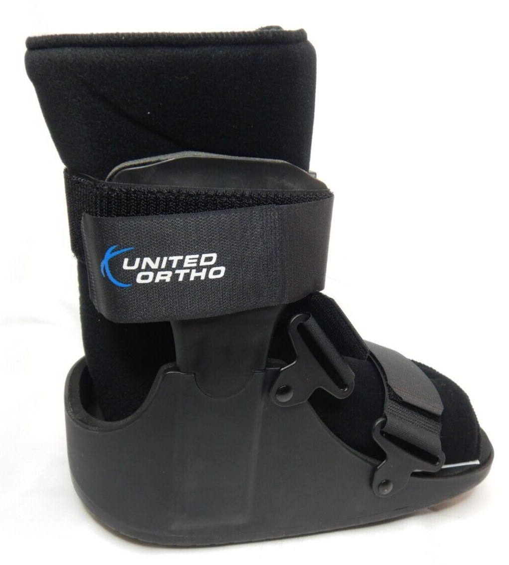 MEDIUM United Ortho USA14015 Short Cam Walker Fracture Boot Black Men 7-10