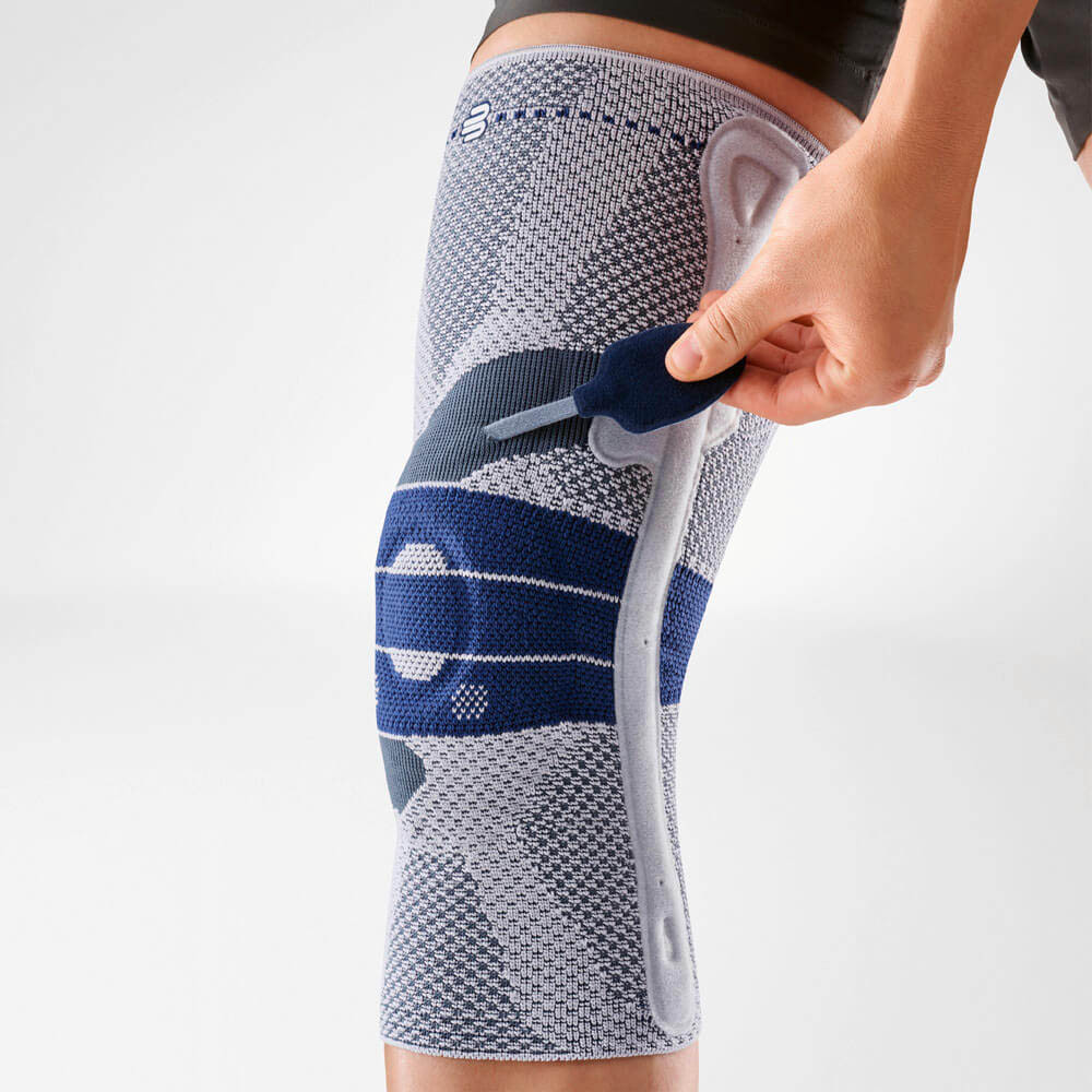 Bauerfeind Volleyball Knee Pad Genutrain P3 Black Left Guide Ball Head Black