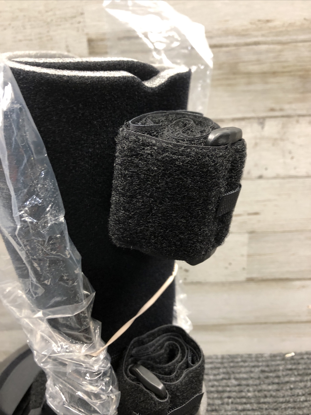 New Breg Wee Walker Extra Small Black Ref:AL053001