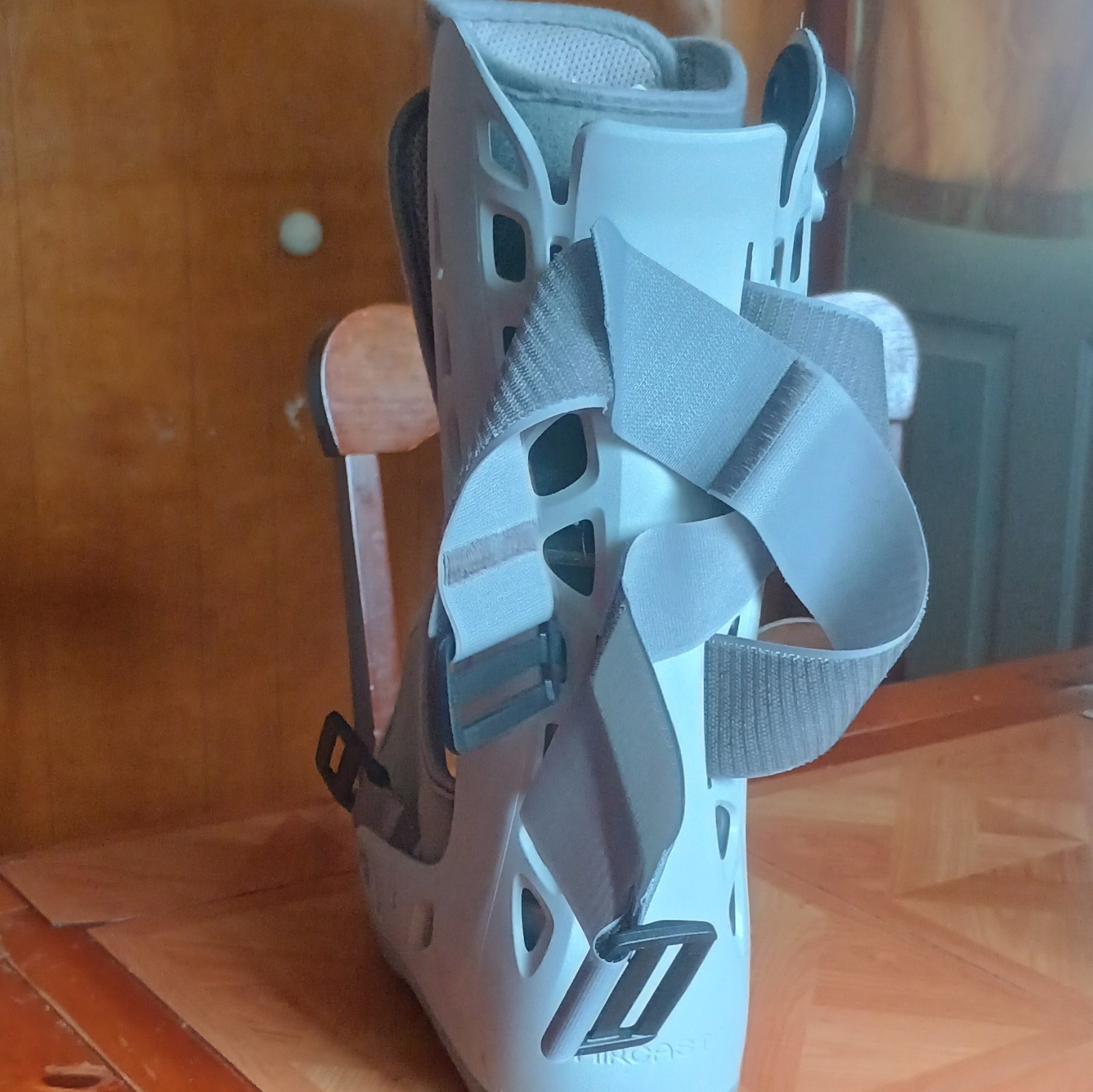 Aircast AirSelect Ankle/Foot Walking Boot Air Inflatable Adjustable Gray OS