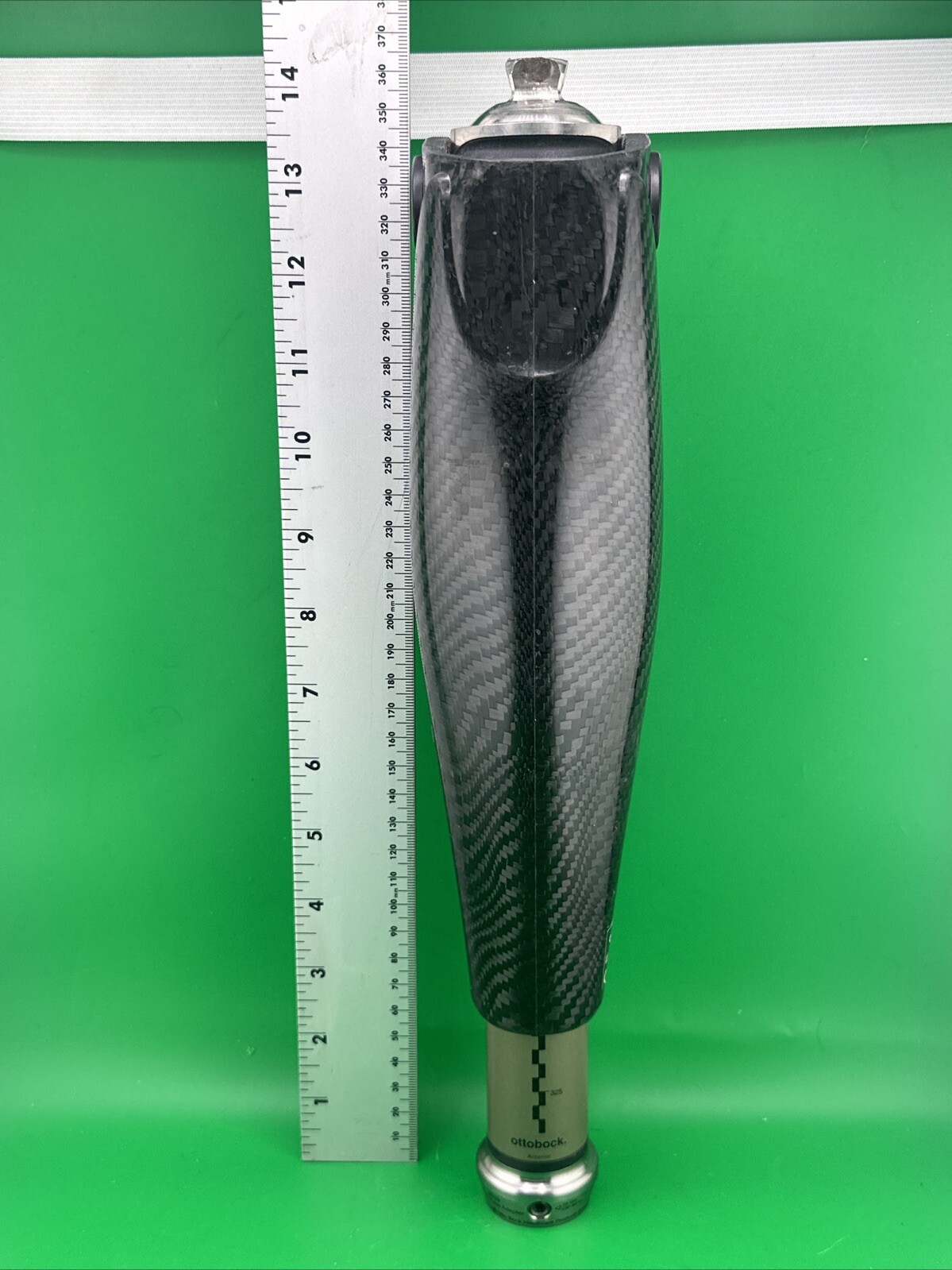 OTTOBOCK Otto Bock genium x3 prosthetic knee. 2015. READ READ