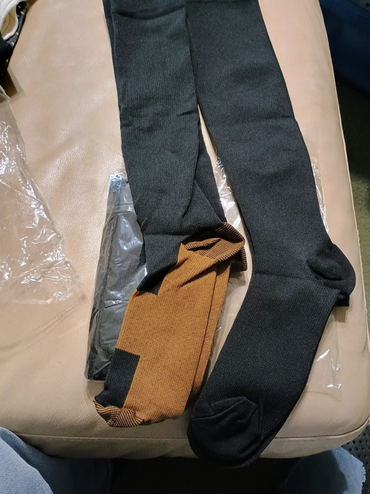 Unisex Copper Infused Anti-Fatigue Compression Socks Varicose Vein Stocking X3