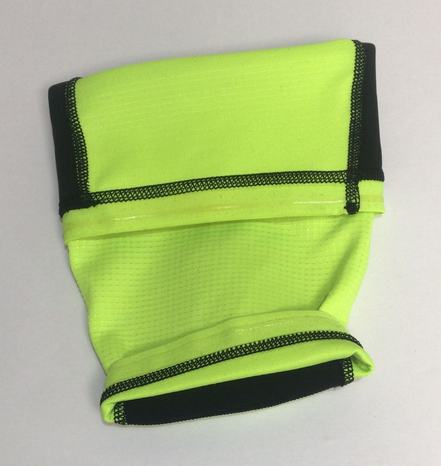 KNEE SUPPORT FOR ATHLETES.