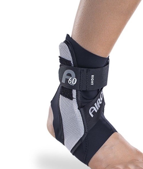 Aircast A60 Ankle Support Brace, Right Foot, Black, Large (Shoe Size: Men’s 12+