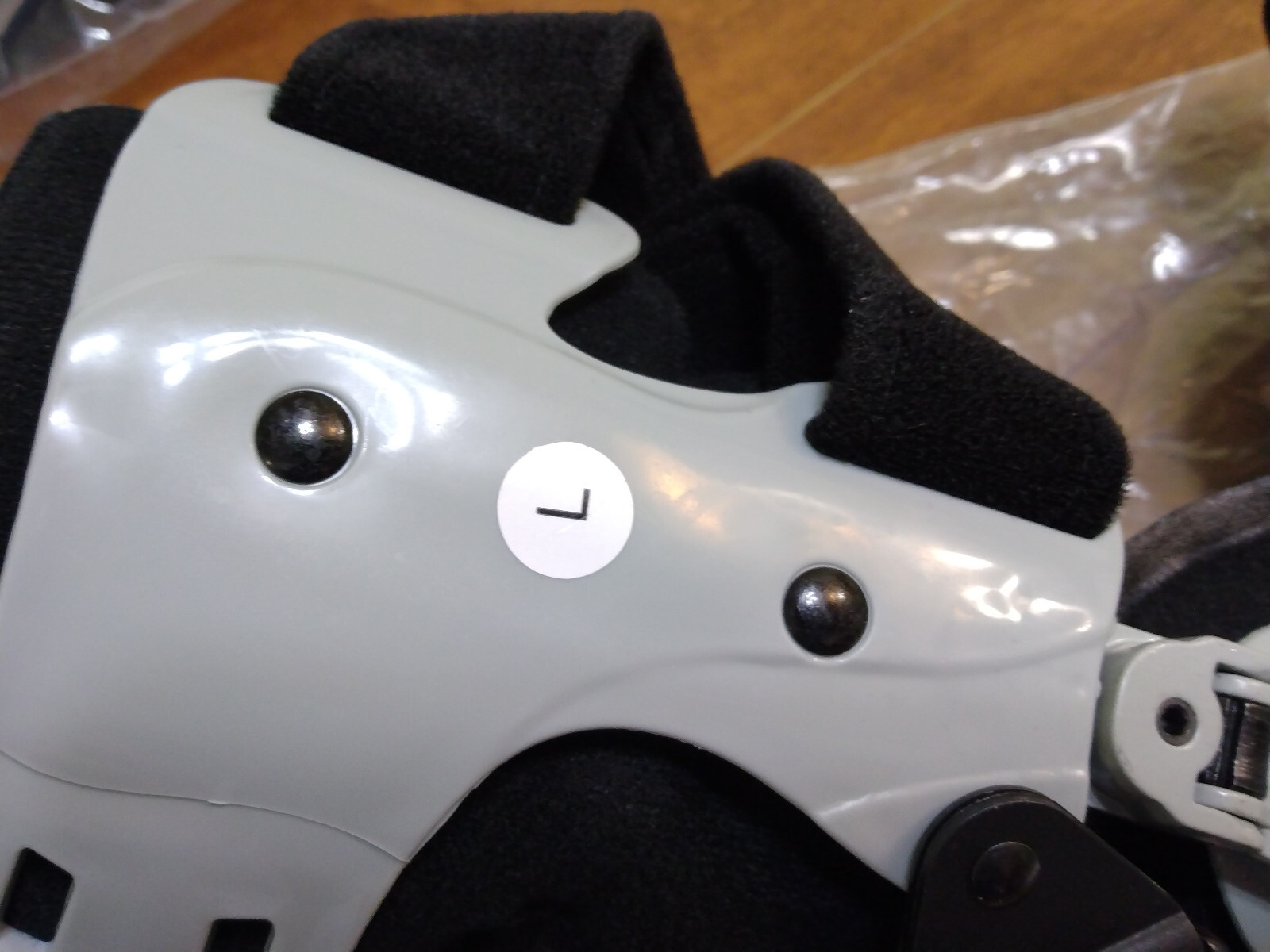 2 Comfortland OA-200-L OA-200-R Knee Brace Left & Right (Pair) With Tools & Bag
