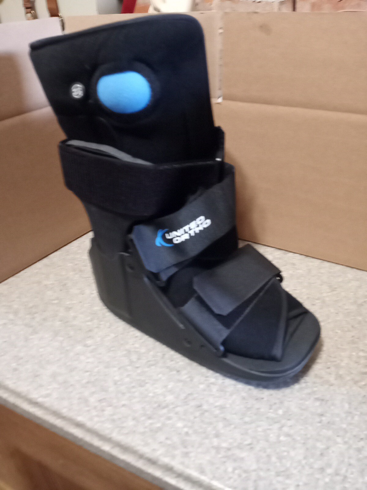 New United Ortho Air Cam Walker Fracture Boot, Medium