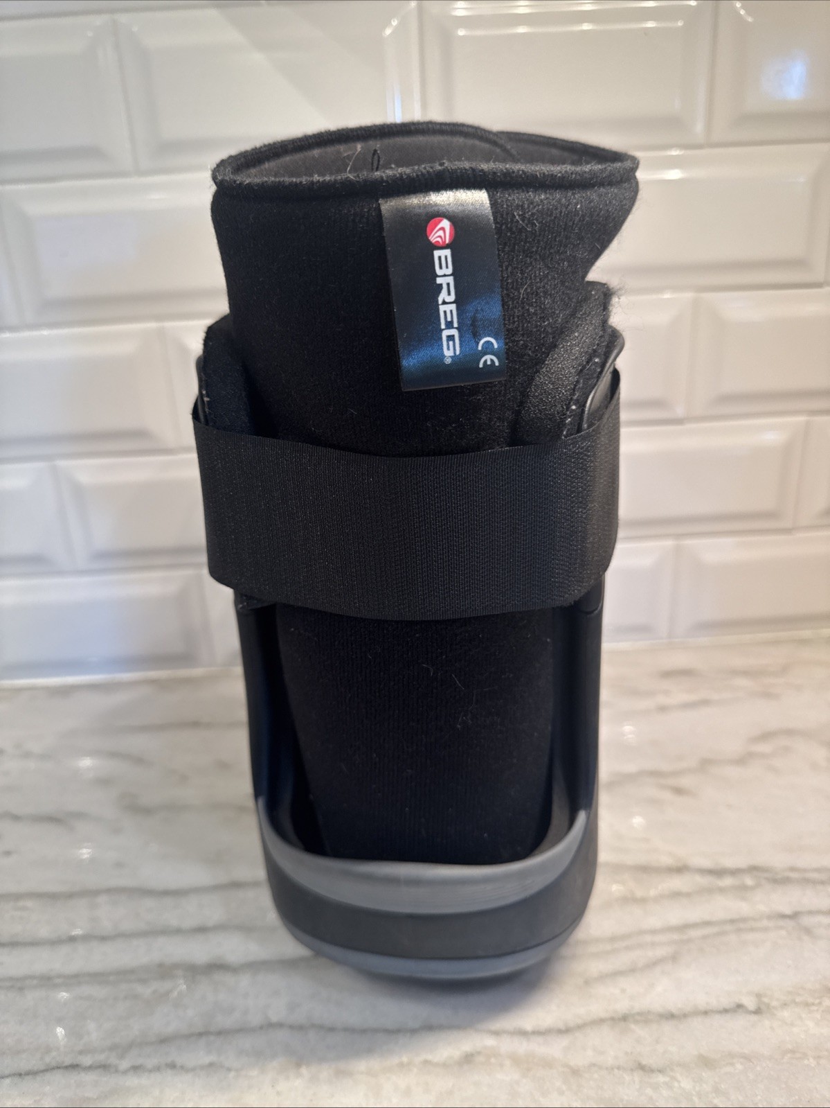 Breg Ankle Walking Boot Adjustable w/ Built In Pump Black Small