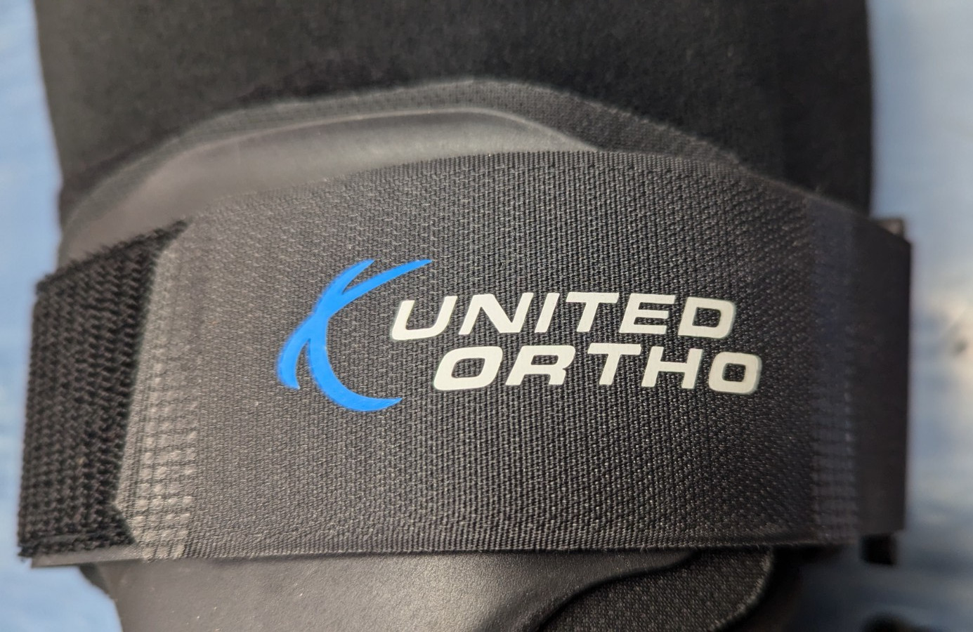 United Ortho Short Air Cam Walker Fracture Boot Extra Large Black Medical Boot