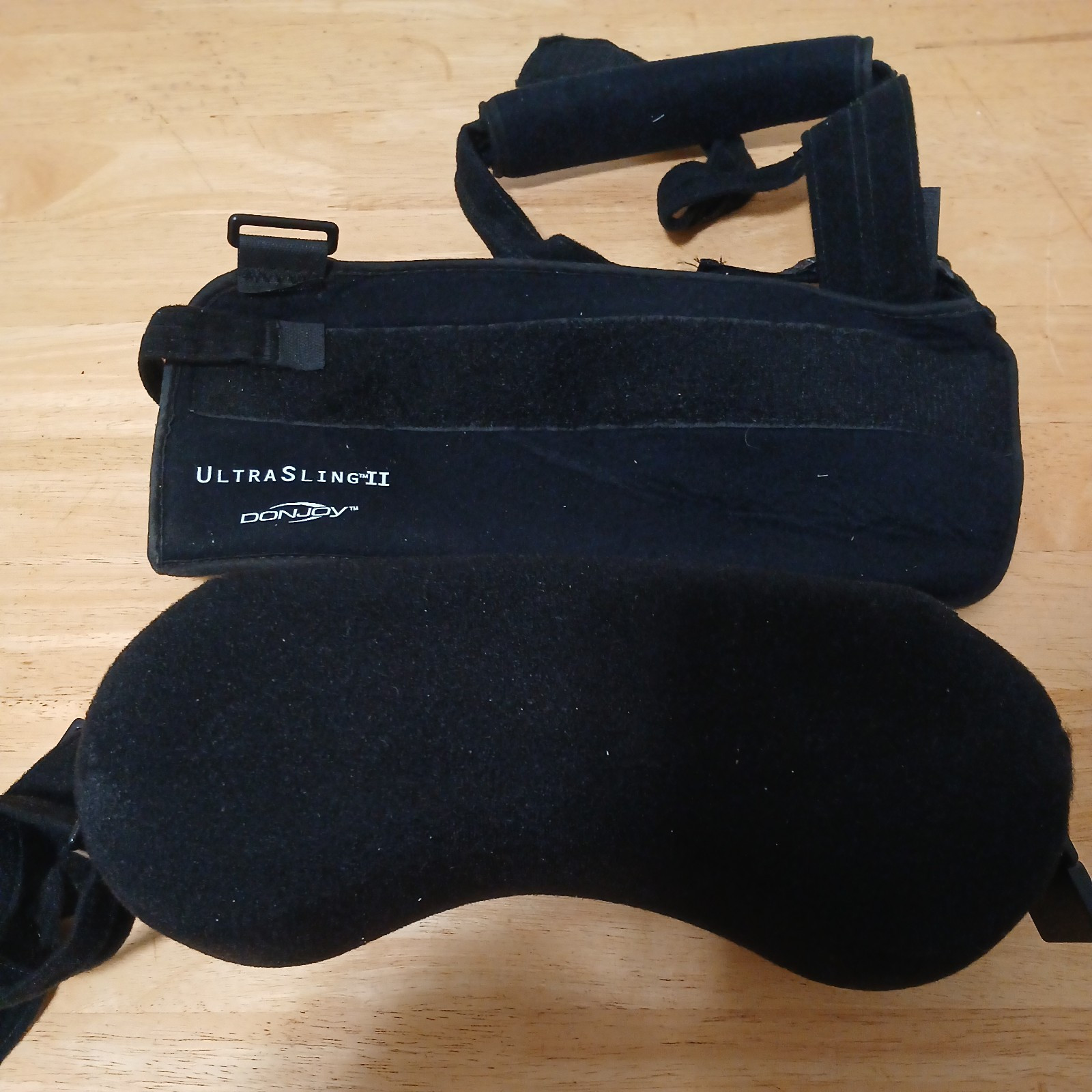 DonJoy UltraSling II Black Medium Left or Right W/ Pillow Orthopedic Immobilize