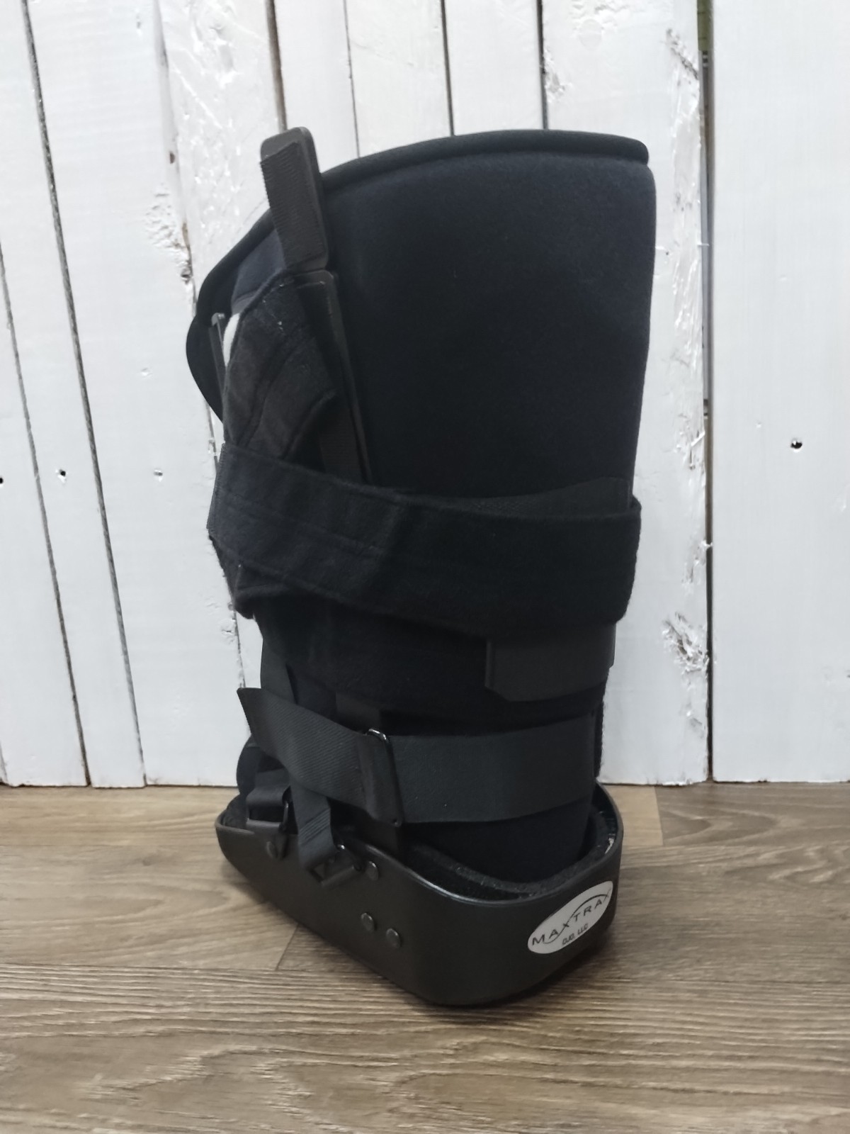 Maxtrax Orthopedic Walking Boot Size Small Brace Inflate Ankle Foot DJO, LLC