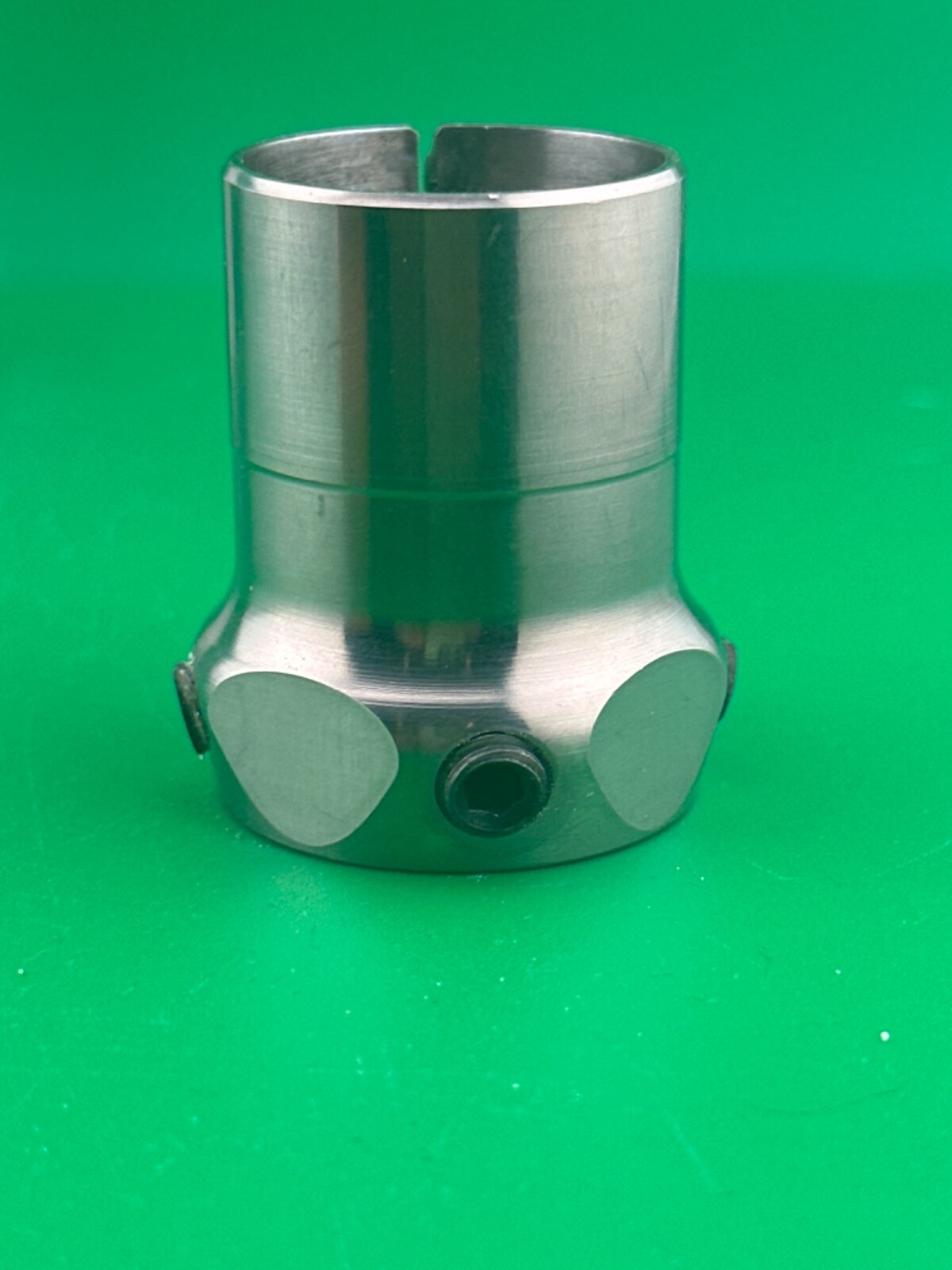 Prosthetic component adapter part. Hosmer tube clamp