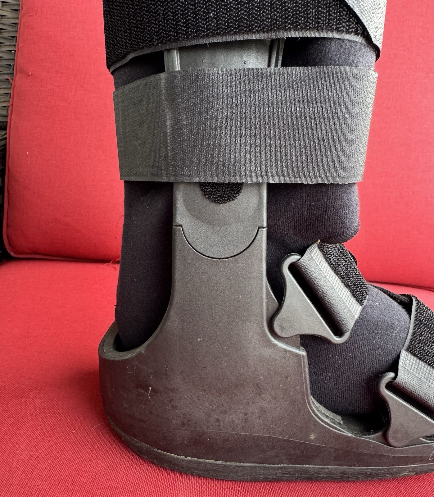 Air Pump Orthopedic Walking Boot Medium | CAM Walker Fracture Foot Brace Black