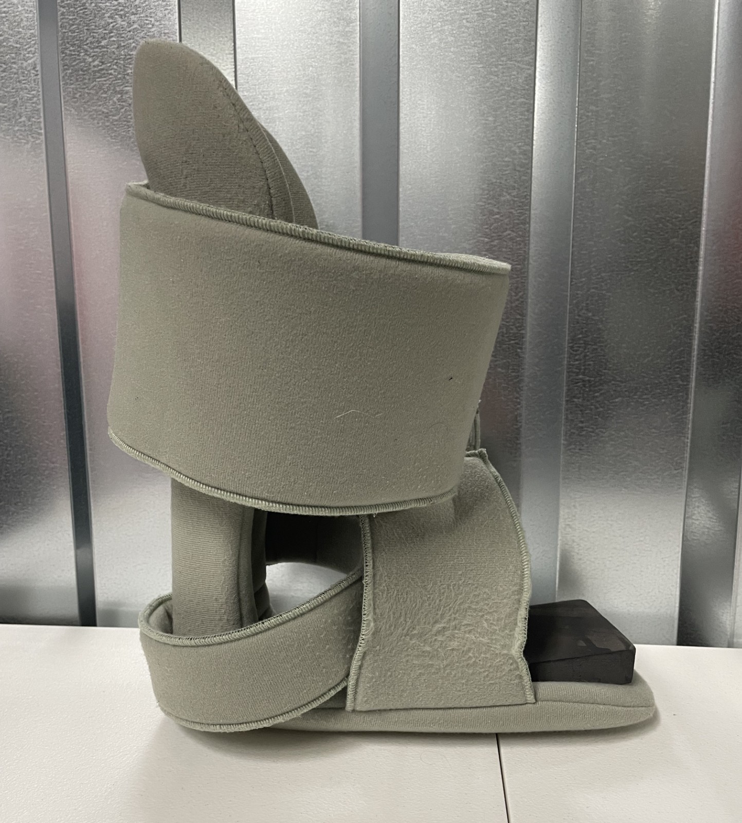 Padded 90 Degree Night Splint Sleeping Boot Plantar Fasciitis Medium Adjustable