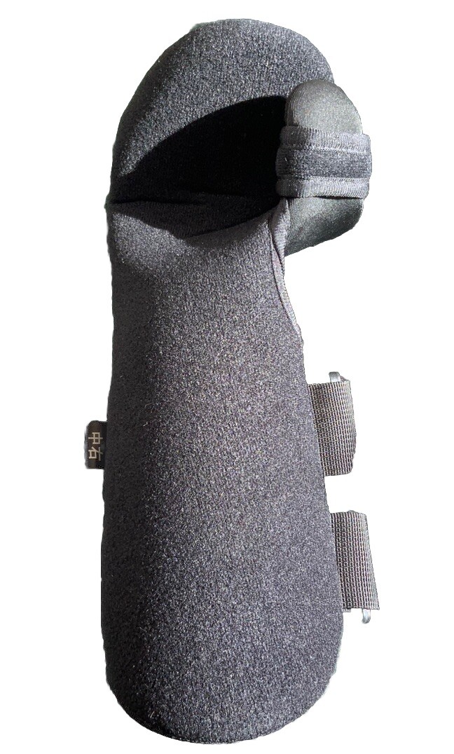 Resting Hand Splint with Finger Separators – Hand Brace for Right (Medium)