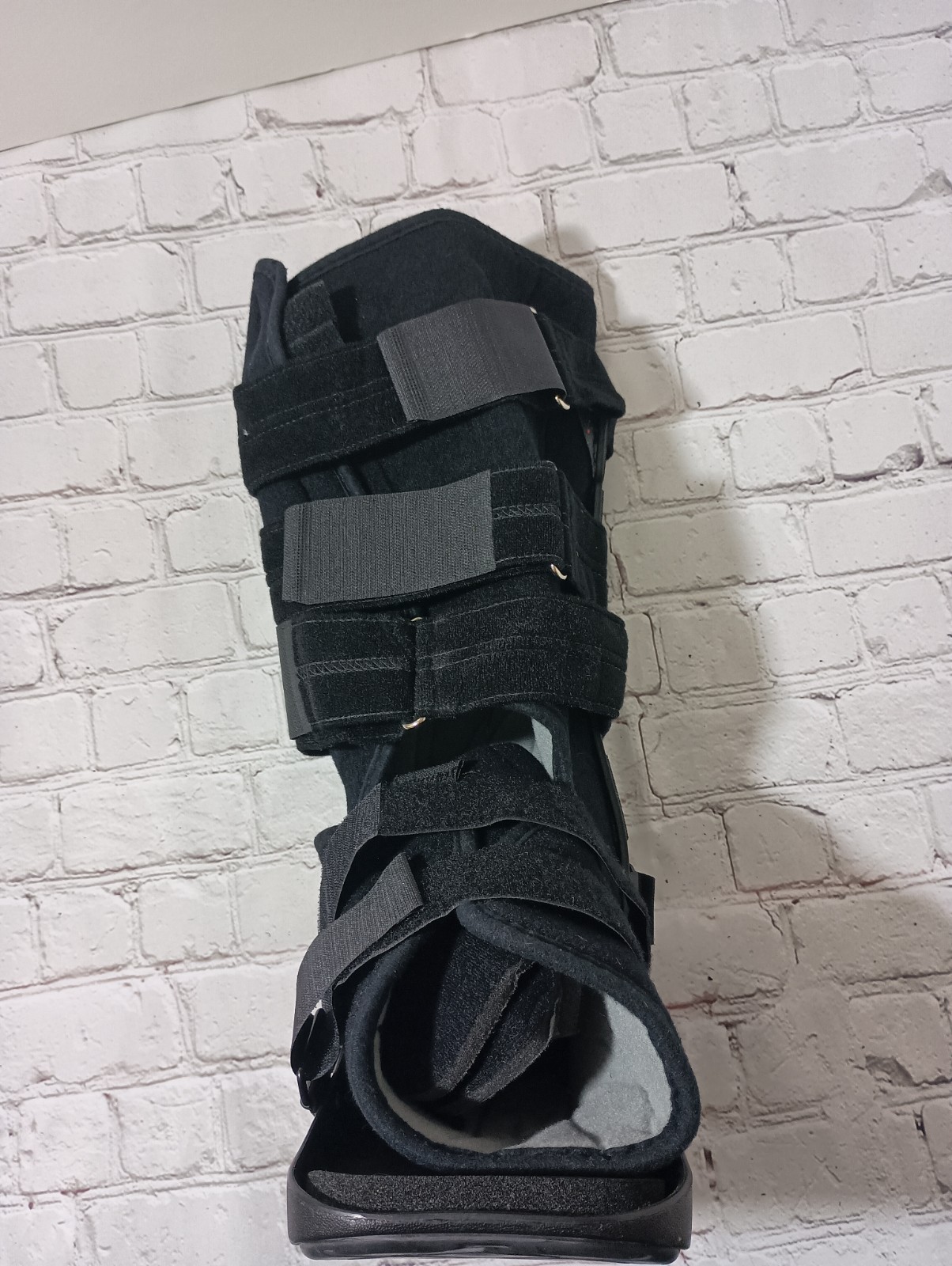 DonJoy MaxTrax Brace Ankle Walking Boot Size Small