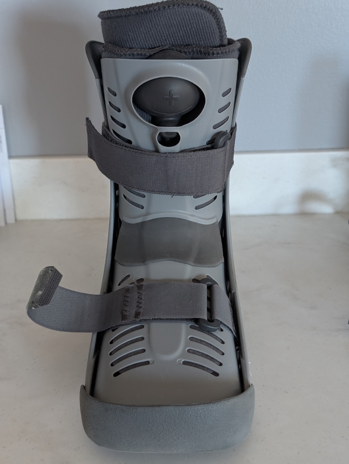 rebound air walker boot Sz M