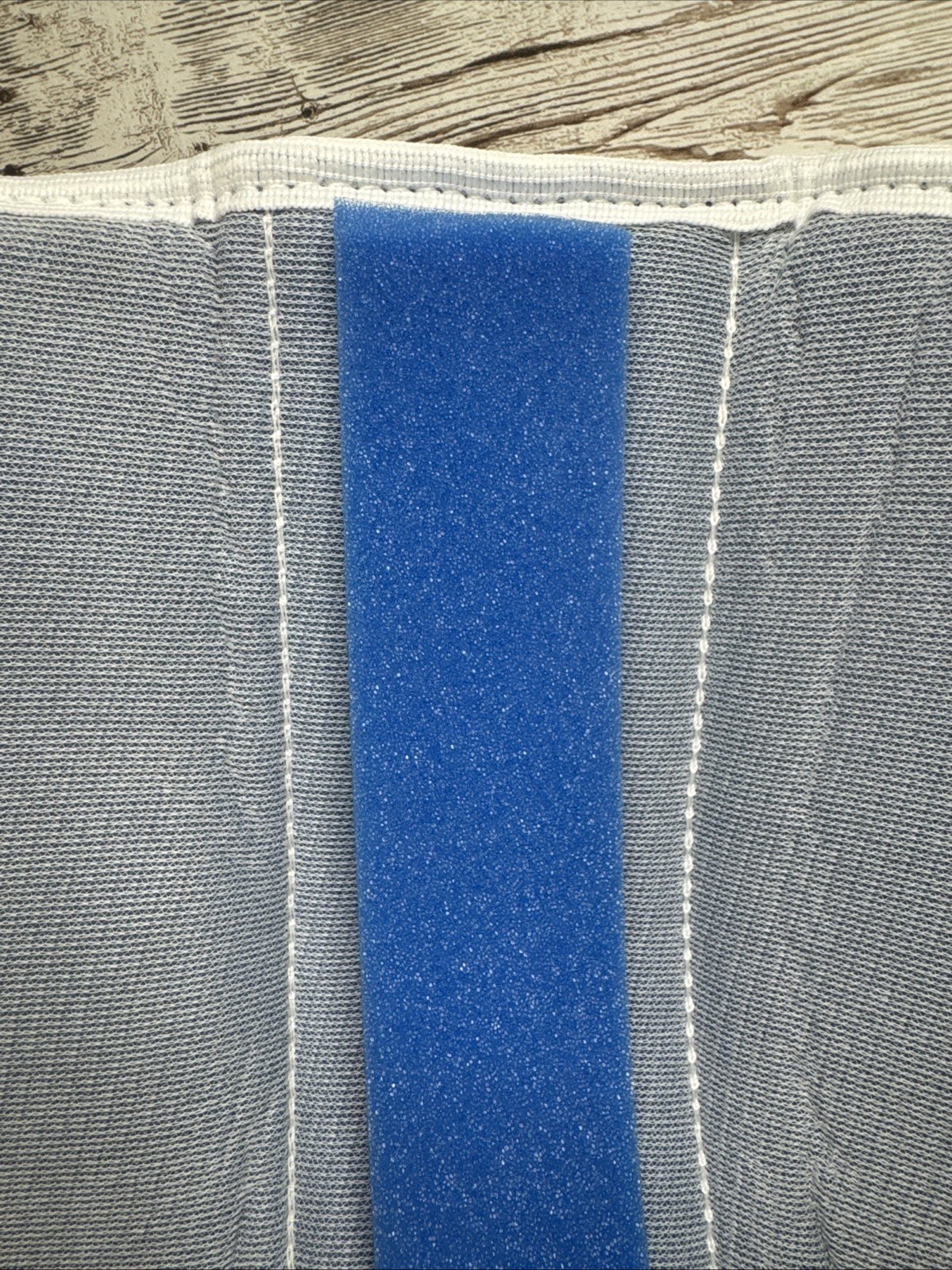 DELUXE CANVAS & FOAM TRI PANEL 16″ KNEE IMMOBILIZER *BRAND NEW* DEROYAL