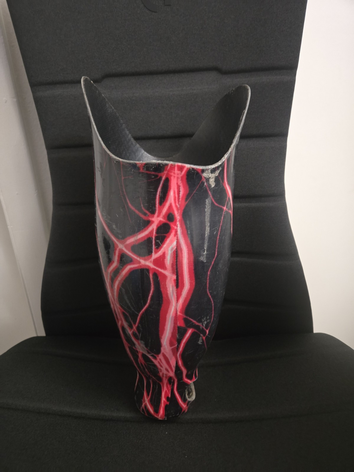 Below Knee (BK) Prosthetic Socket | Carbon Fiber | Left | Large
