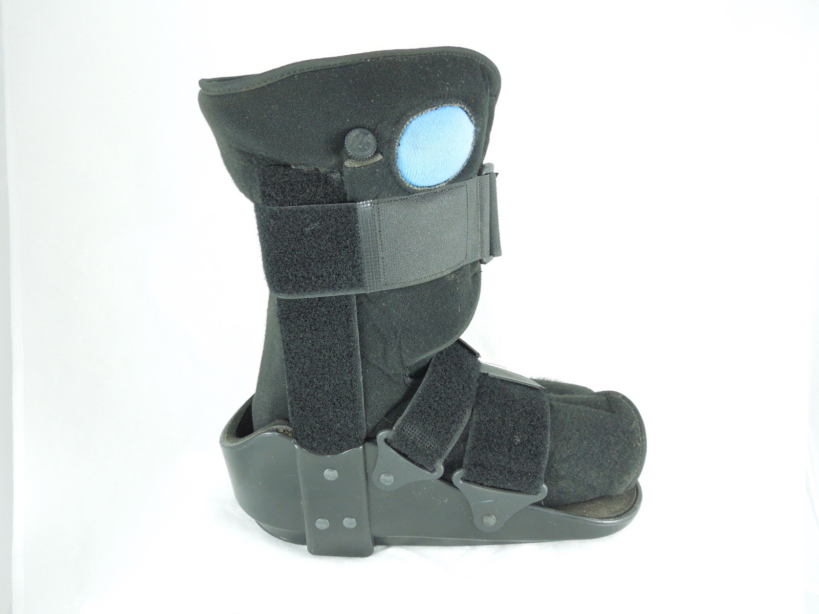 OSSUR INFLATABLE FOOT ANKLE BRACE Black Metal size medium Removable Support Cast