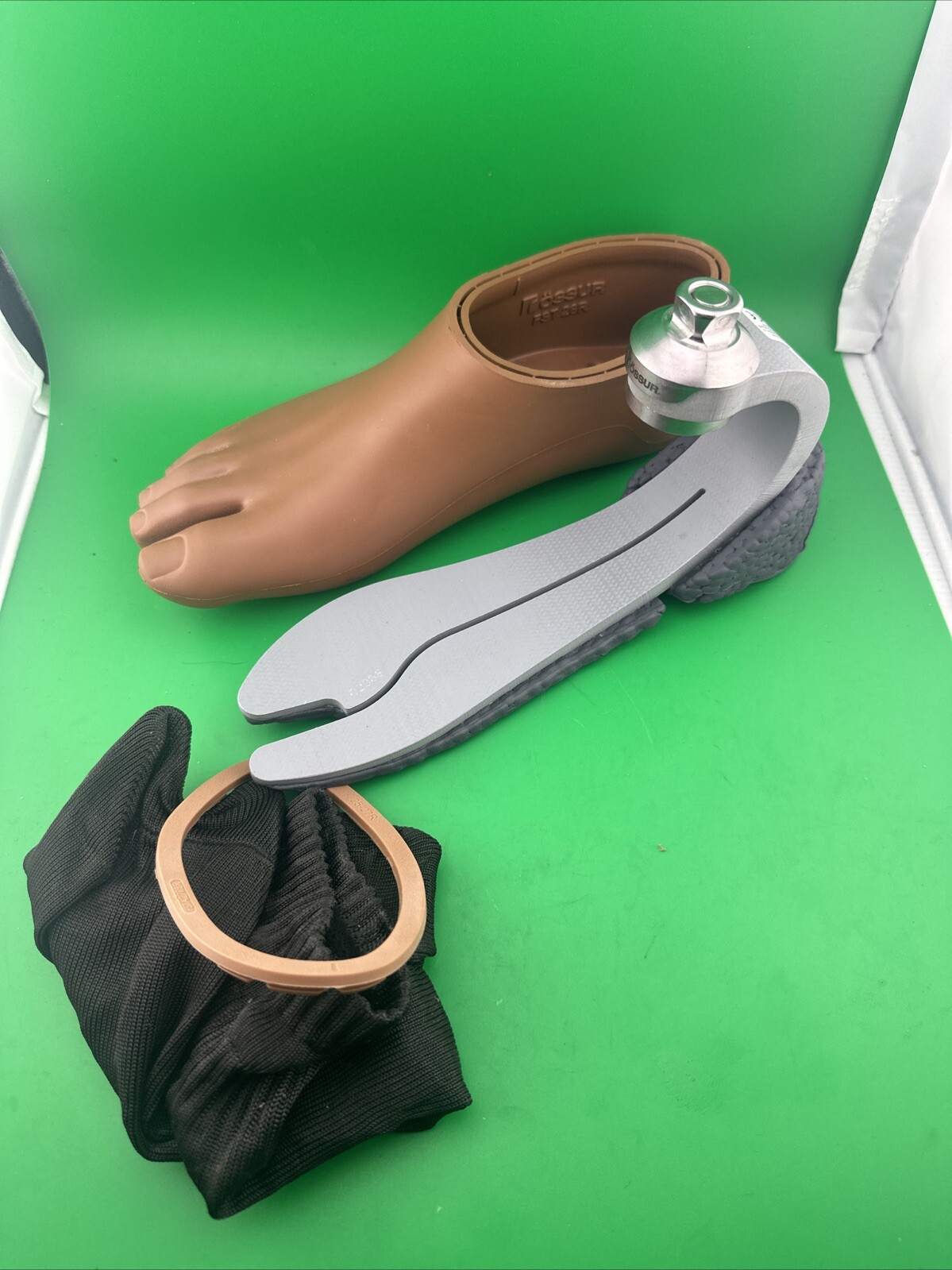 ossur balance s prosthetic foot. size 26. category 6. Right Prosthetic Foot.